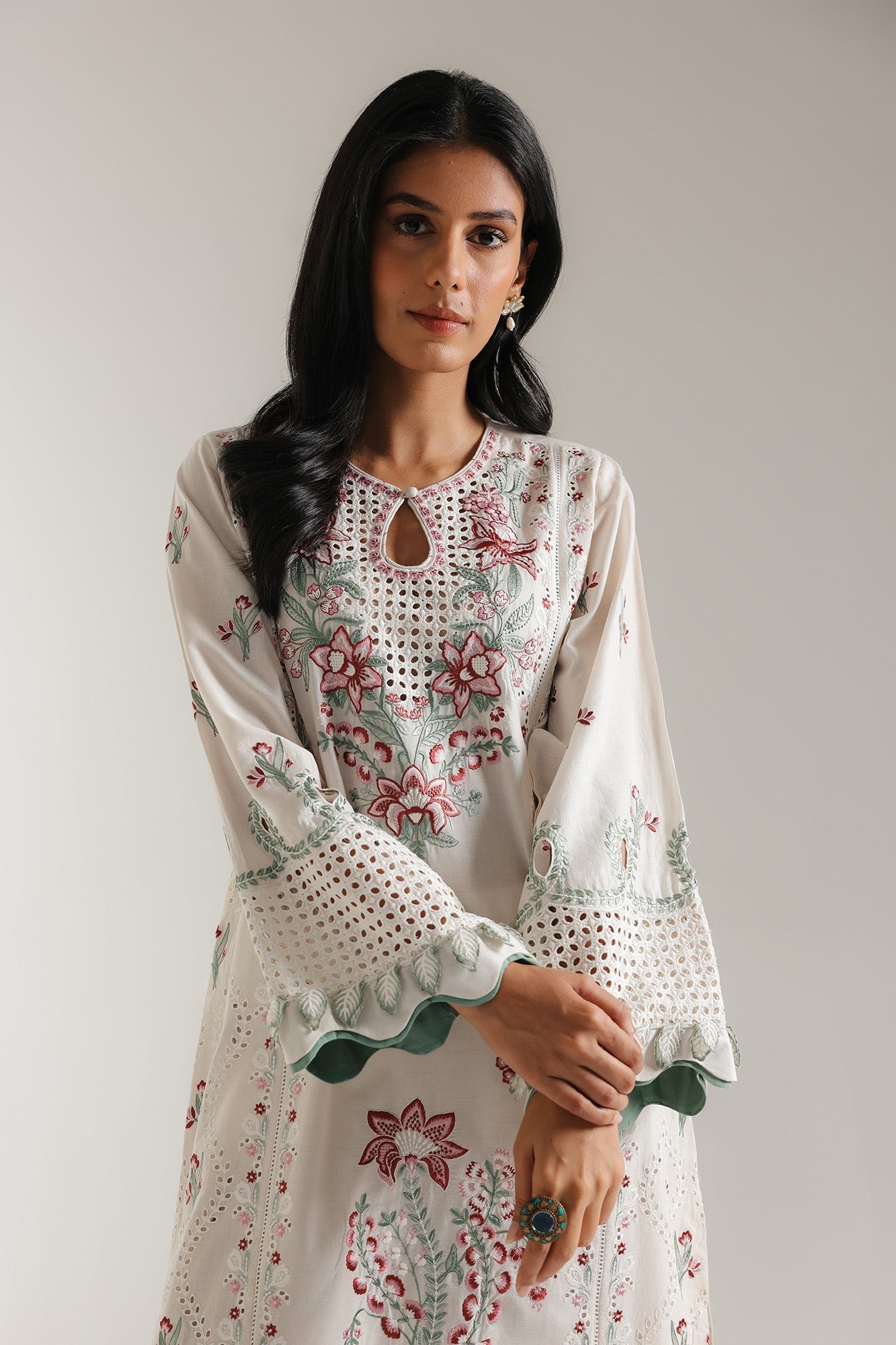 EMBROIDERED SUIT (E103/002/3307)