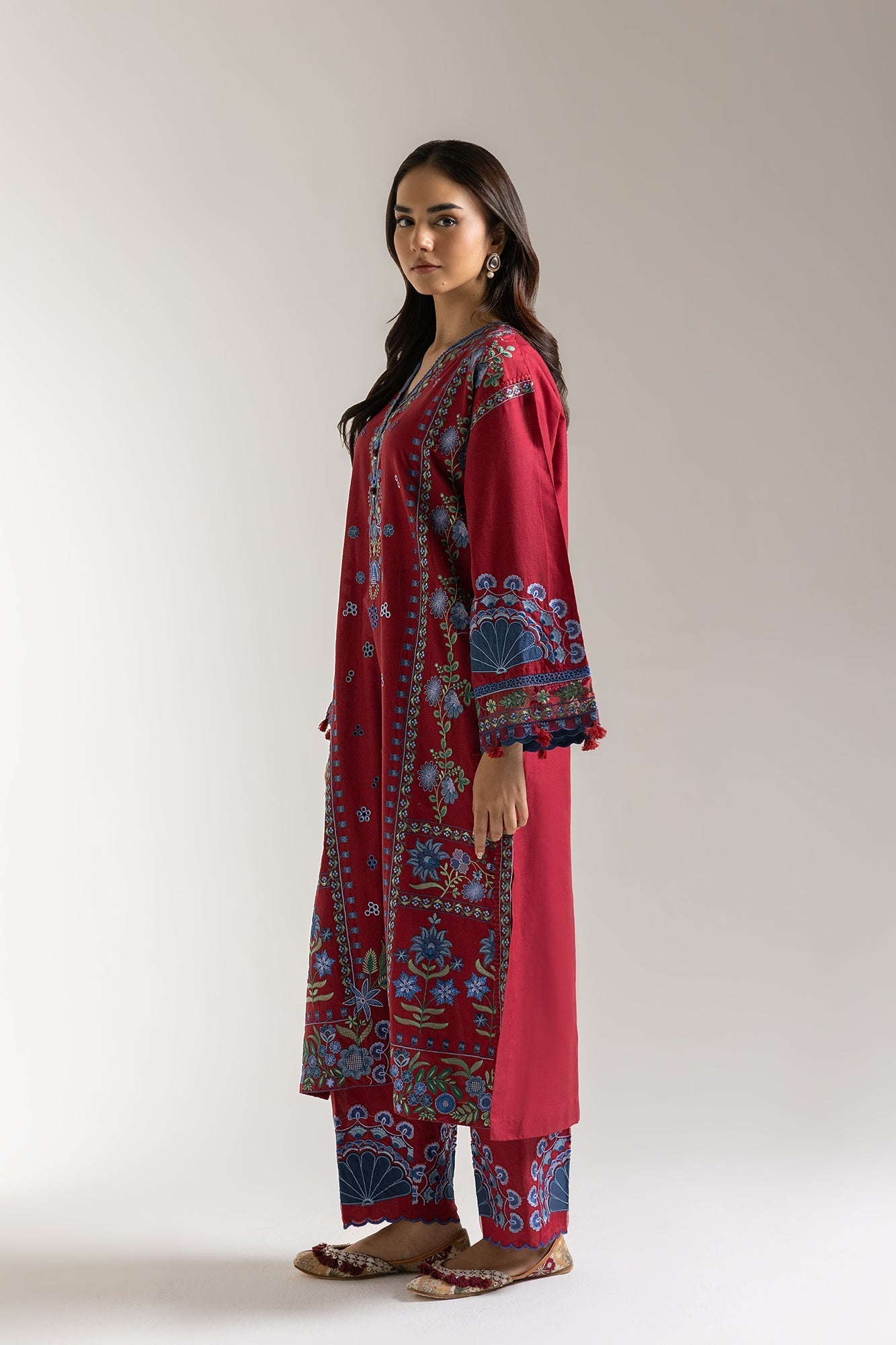 EMBROIDERED SUIT (E103/416/3308)