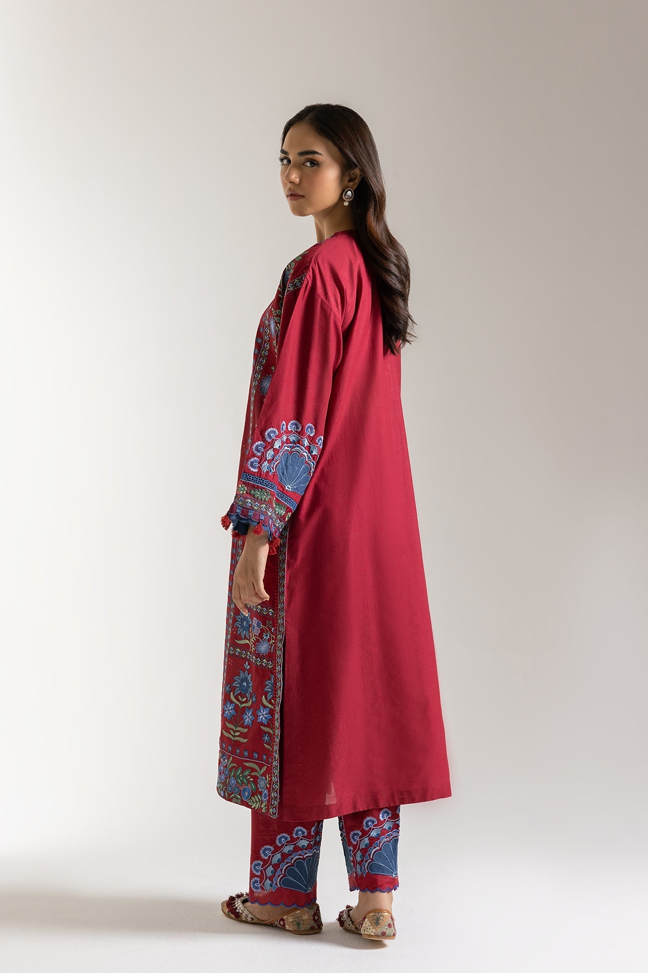 EMBROIDERED SUIT (E103/416/3308)