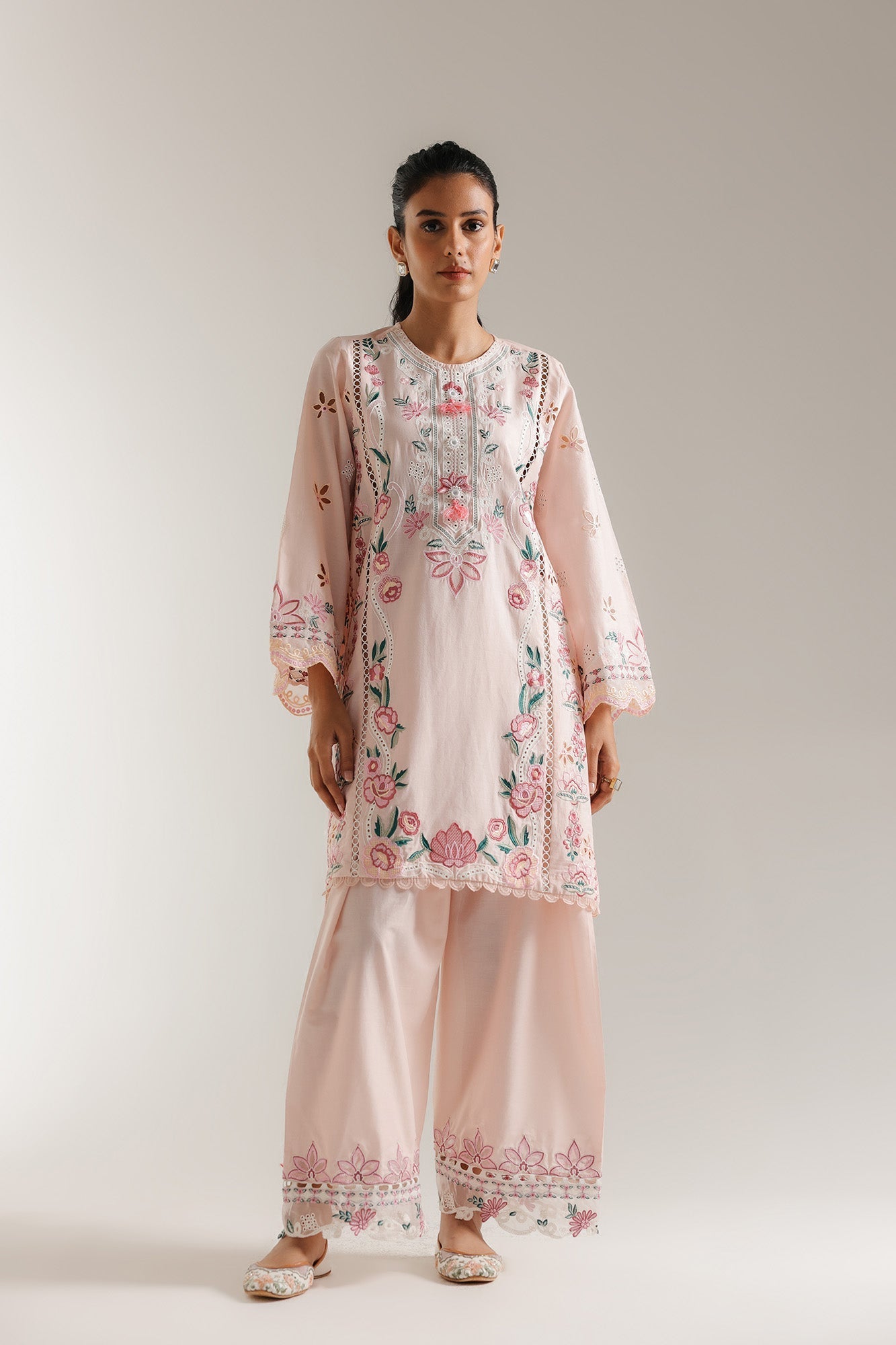EMBROIDERED SUIT (E103/316/3310)