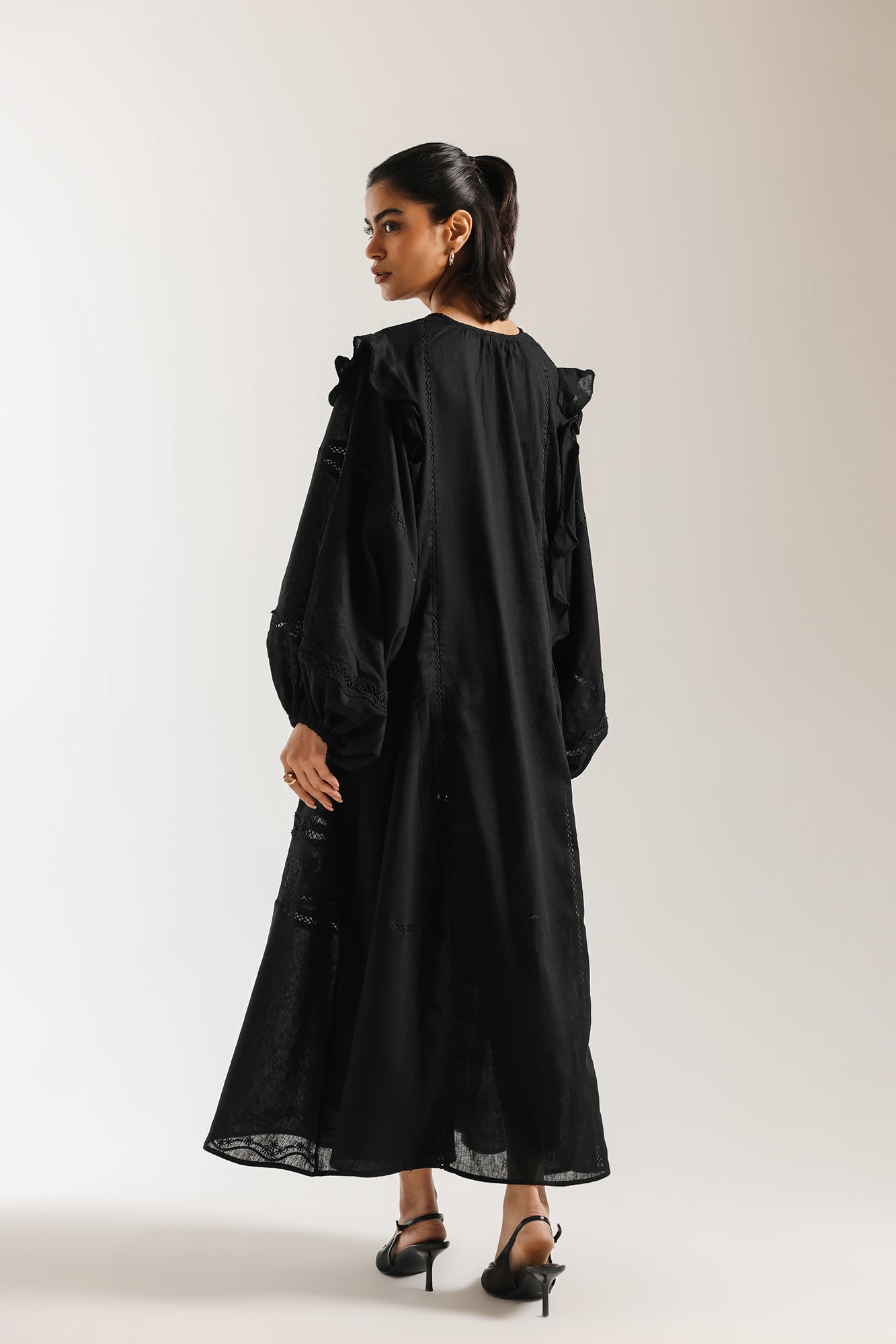 DRESS (E3322/108/902)