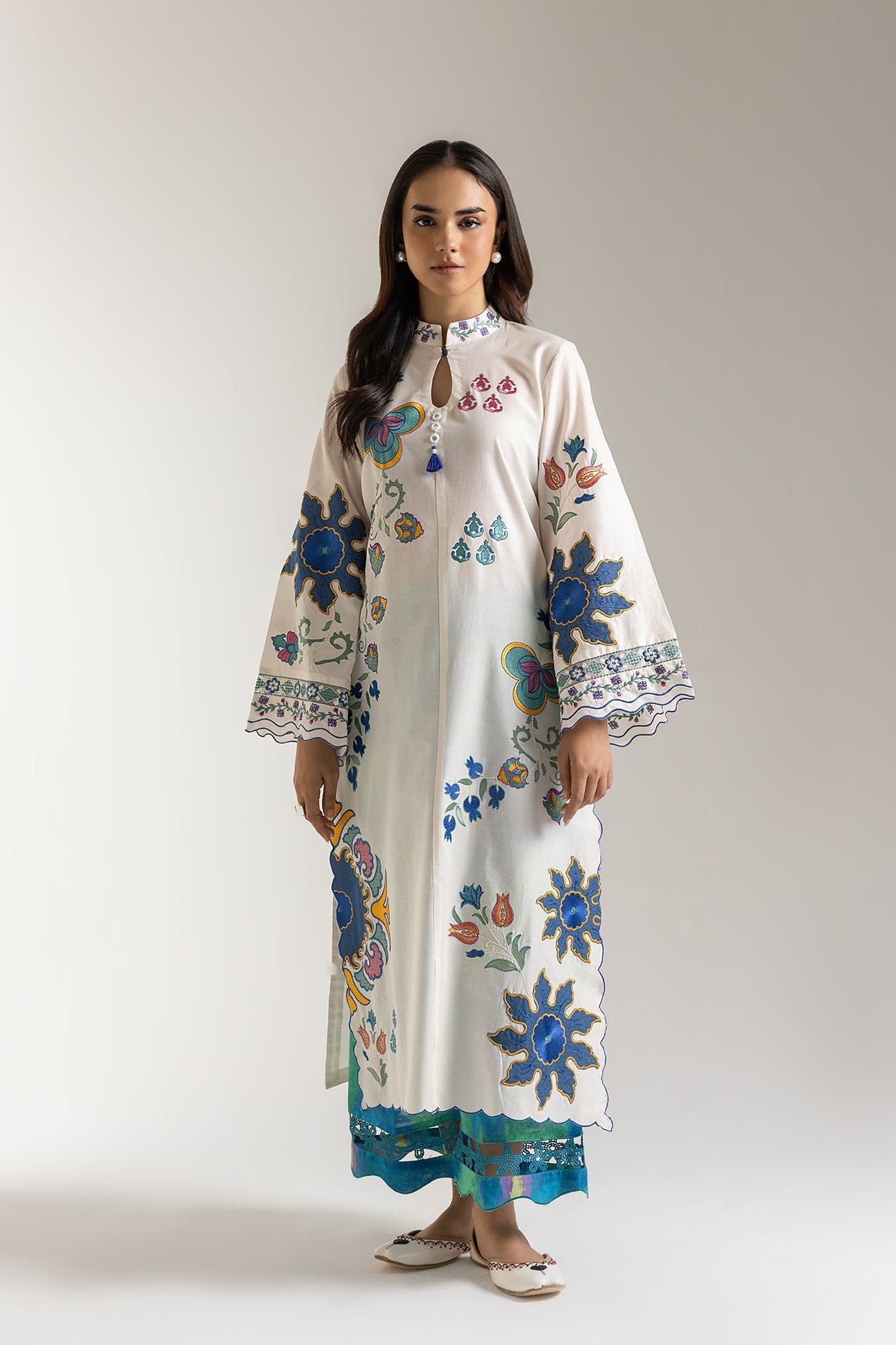 EMBROIDERED SUIT (E103/003/3334)