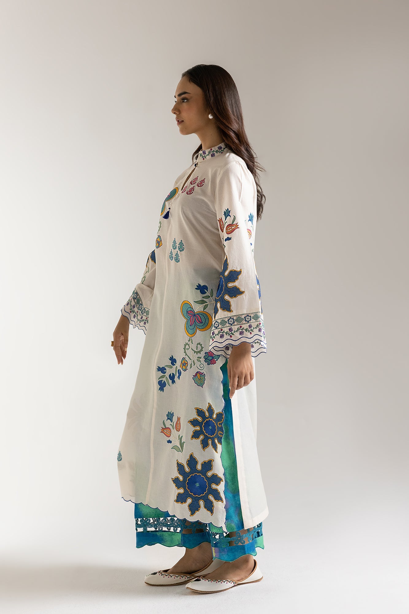 EMBROIDERED SUIT (E103/003/3334)
