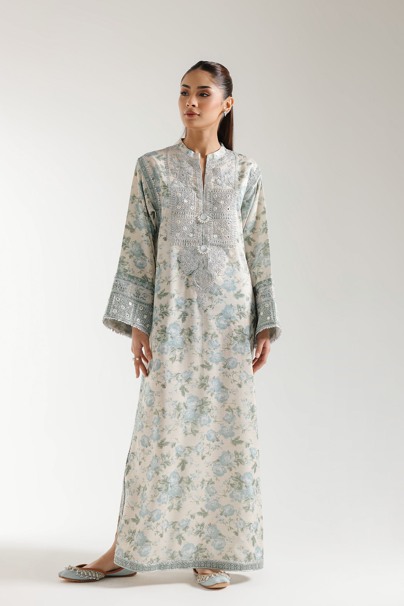 EMBROIDERED SUIT (E3338/103/002)