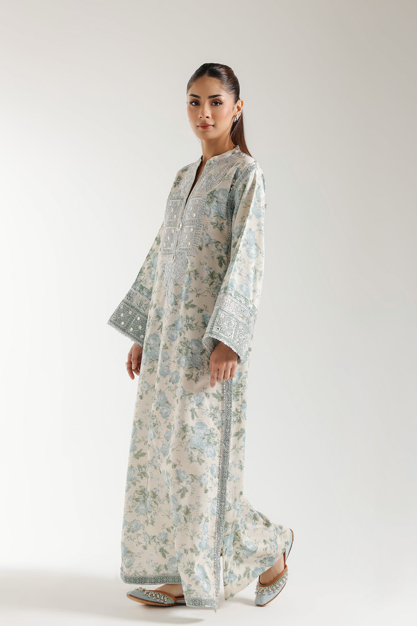 EMBROIDERED SUIT (E3338/103/002)