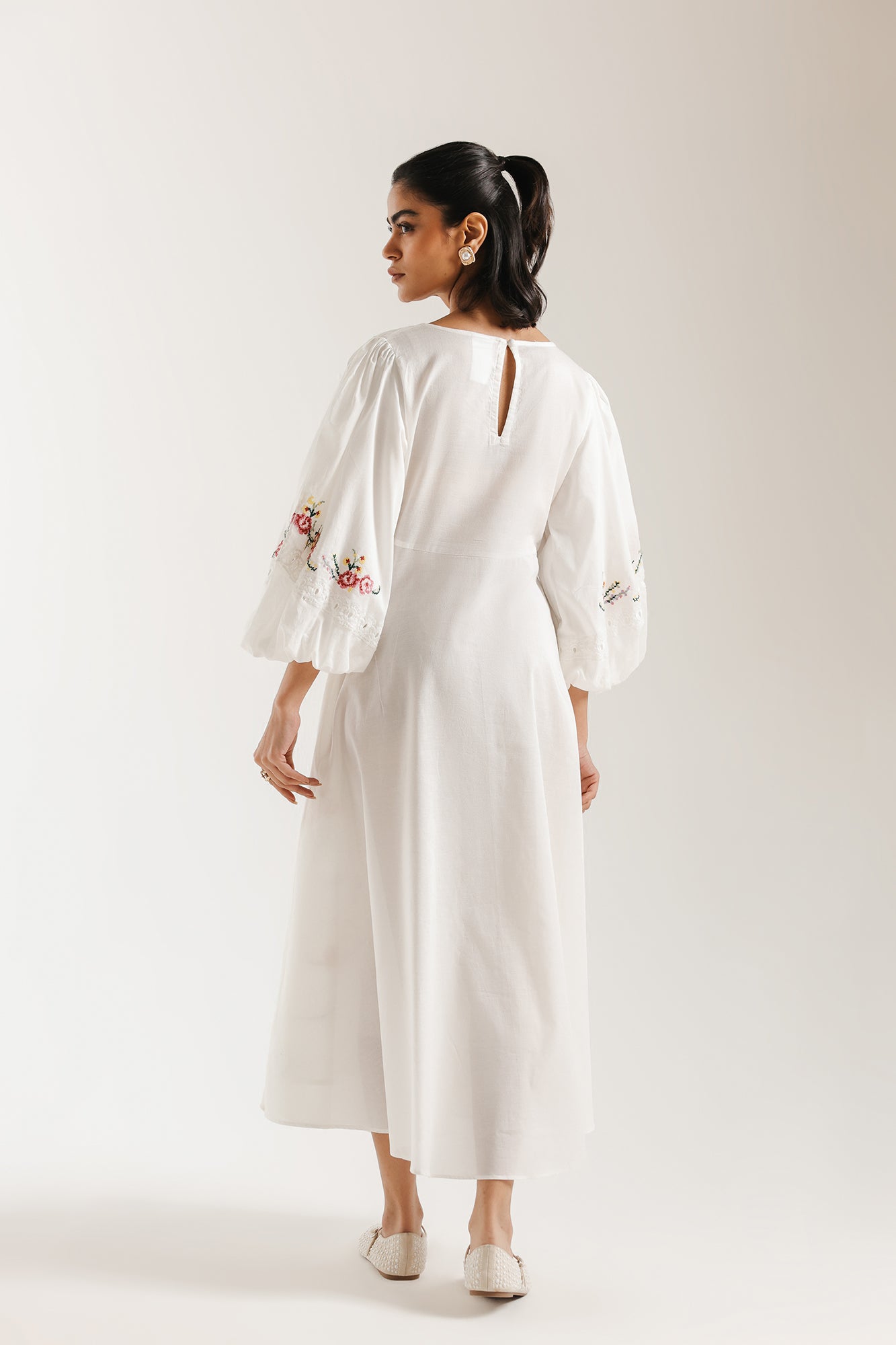 DRESS (E3342/108/001)