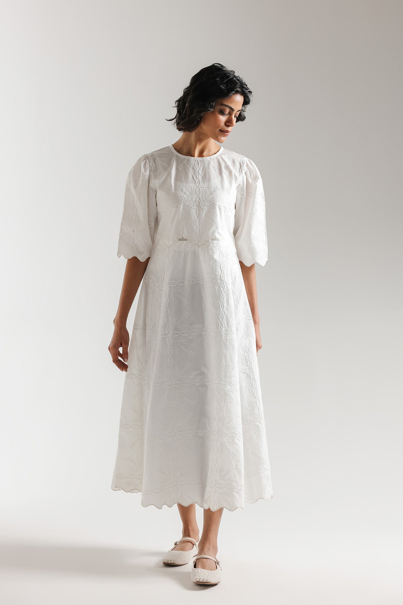 DRESS (E3348/108/001)