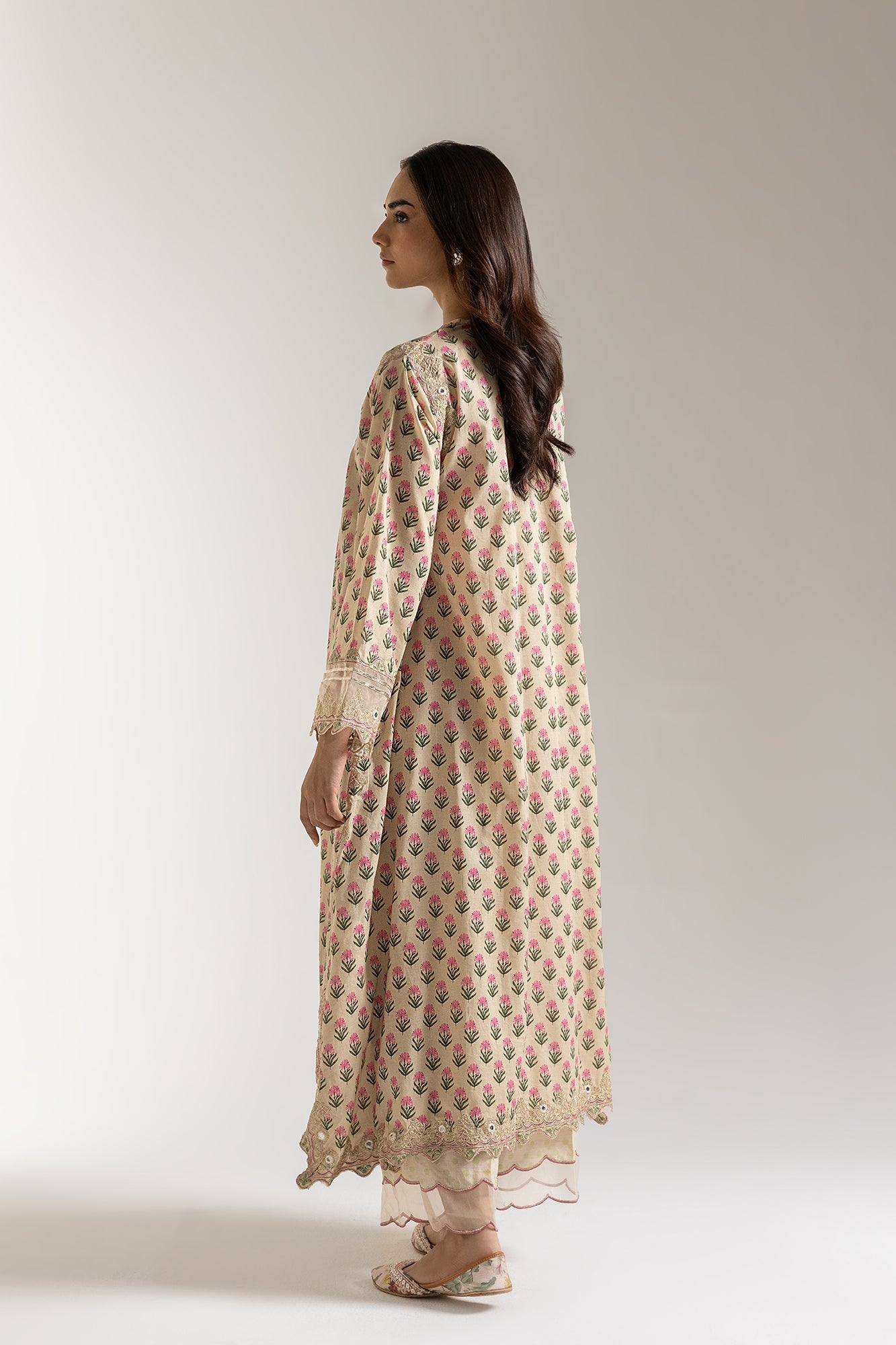 EMBROIDERED SUIT (E103/004/3366)