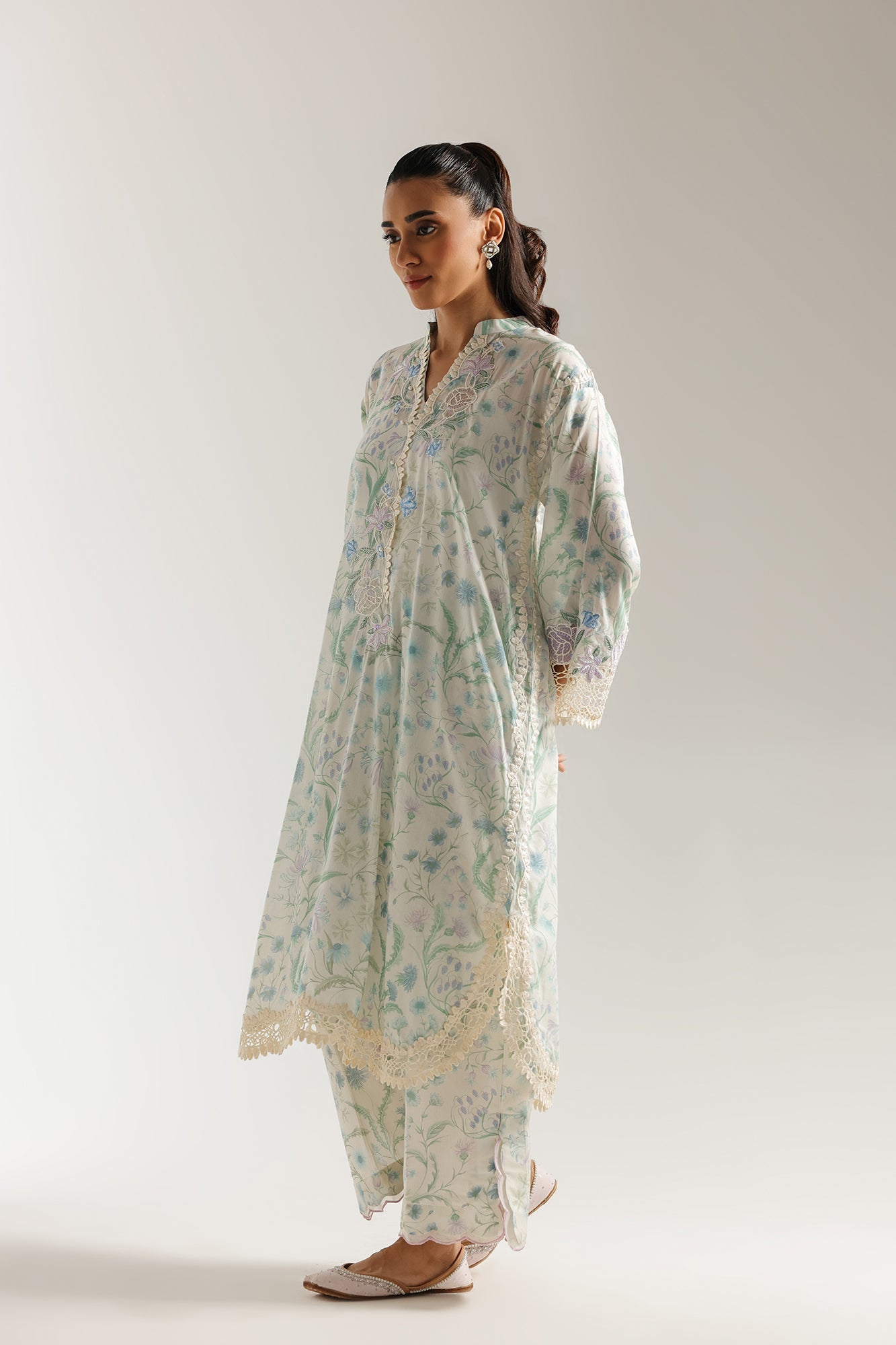 EMBROIDERED SUIT (E3397/103/005)