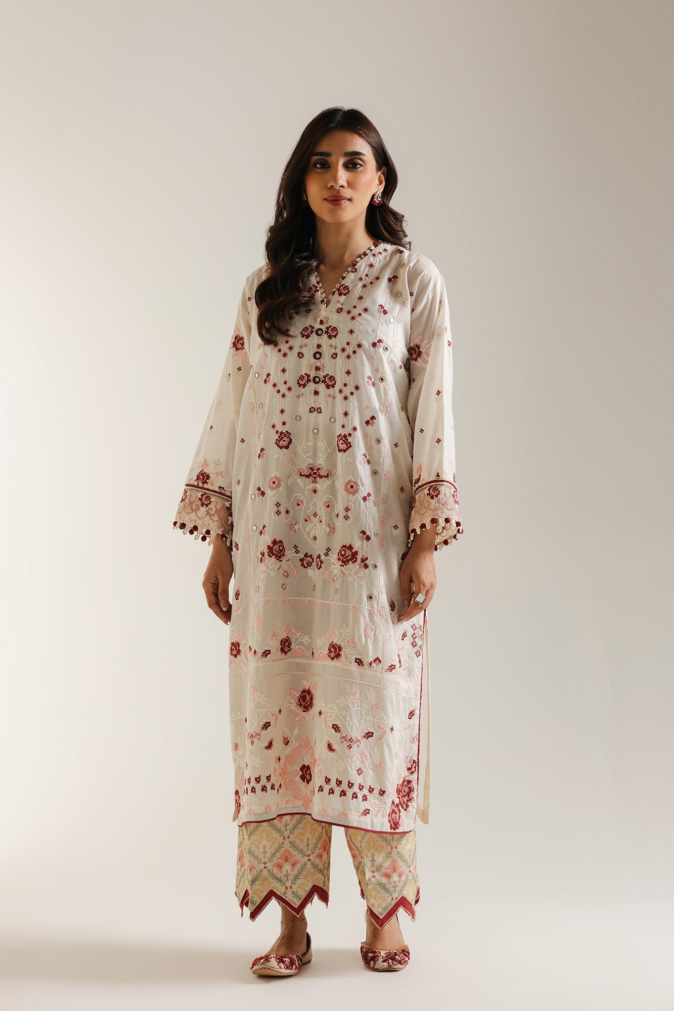 EMBROIDERED SUIT (E3398/103/004)
