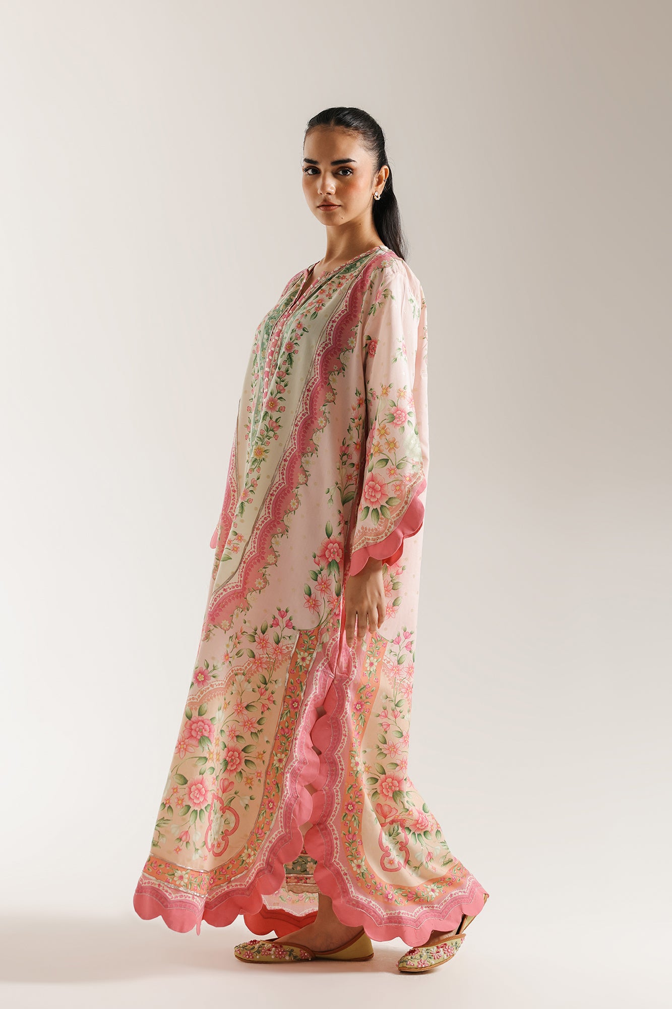 EMBROIDERED SUIT (E3416/103/329)