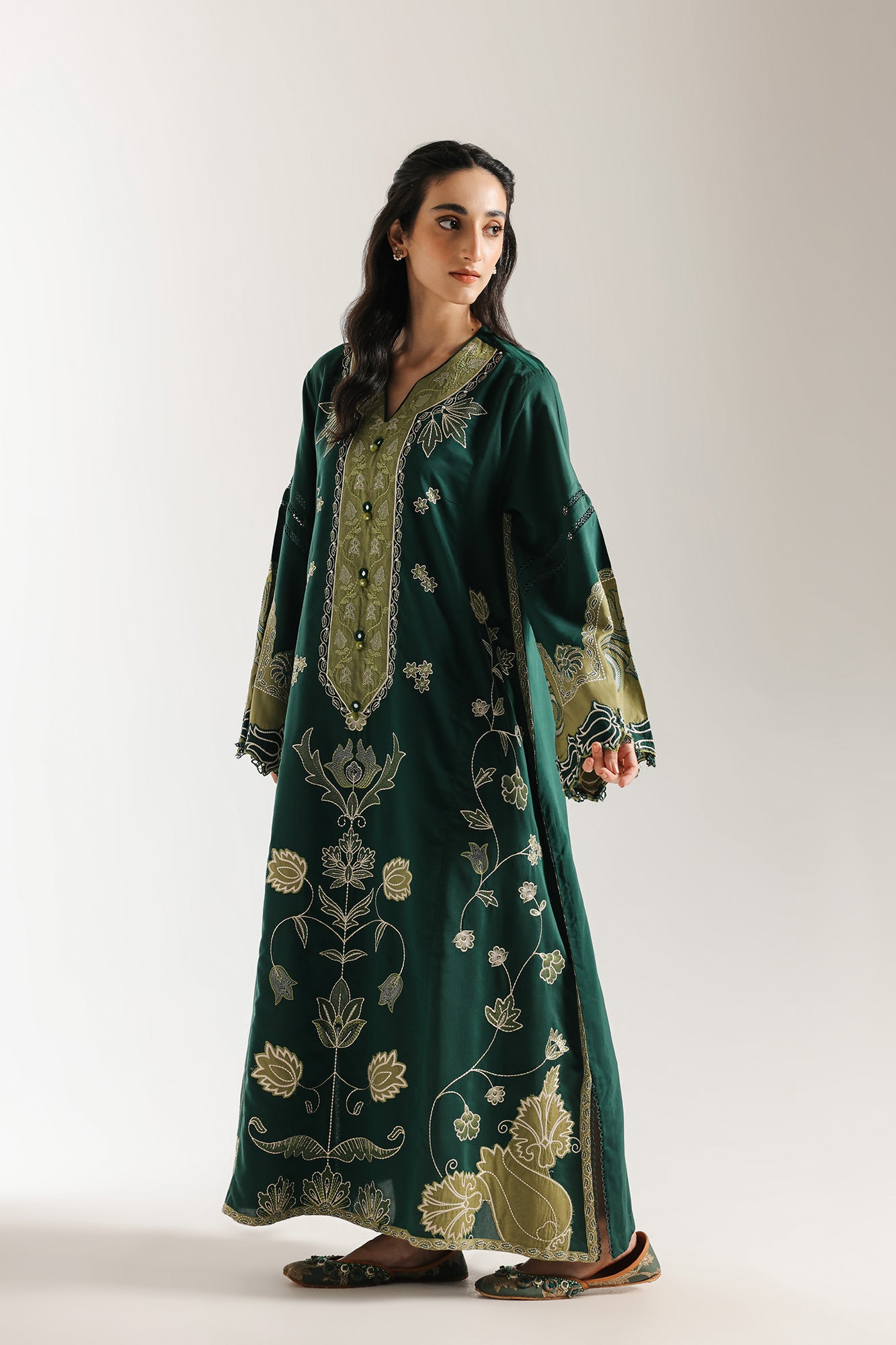 EMBROIDERED DRESS (E3448/103/708)