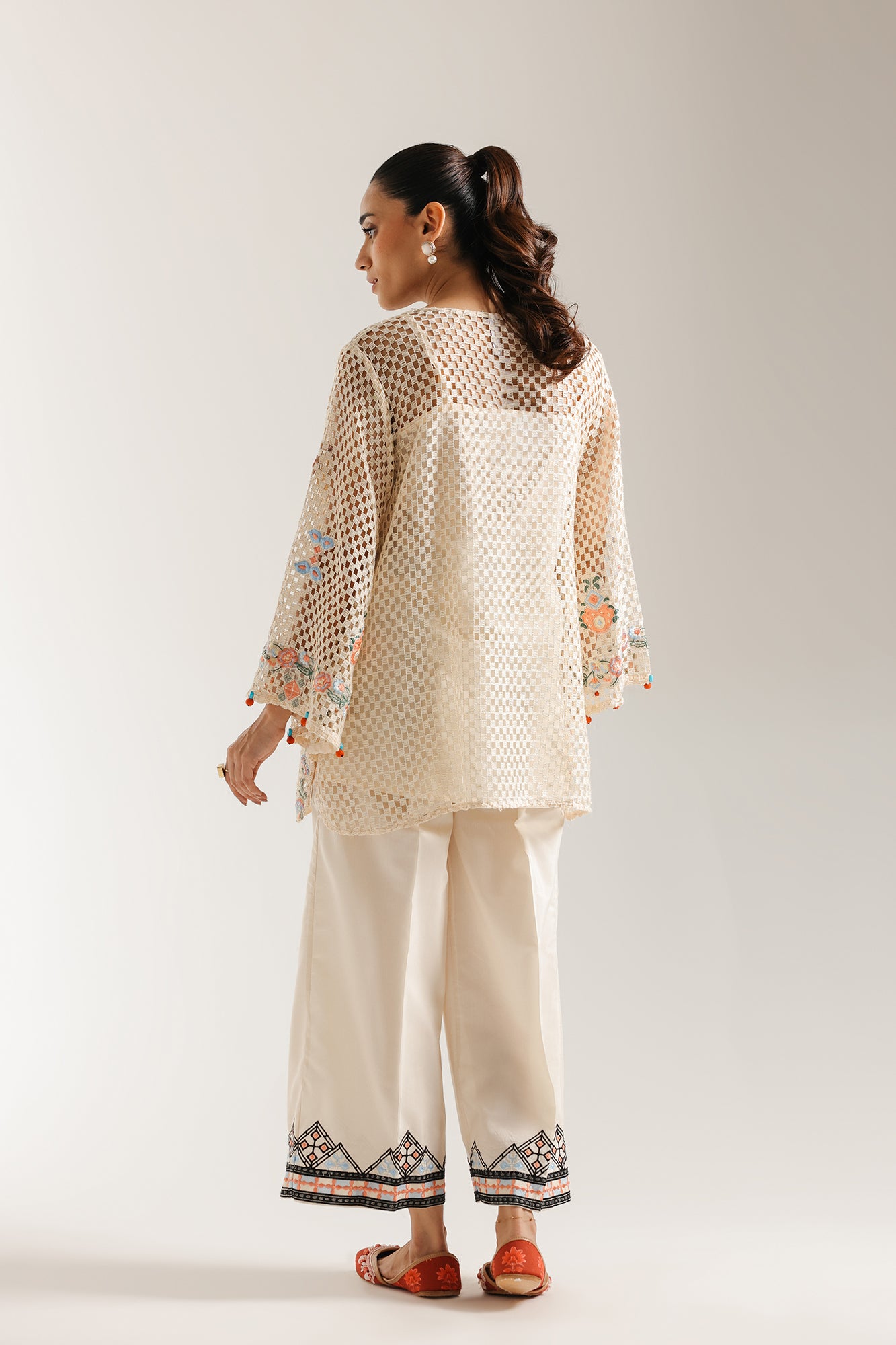 EMBROIDERED SUIT (E3485/103/002)