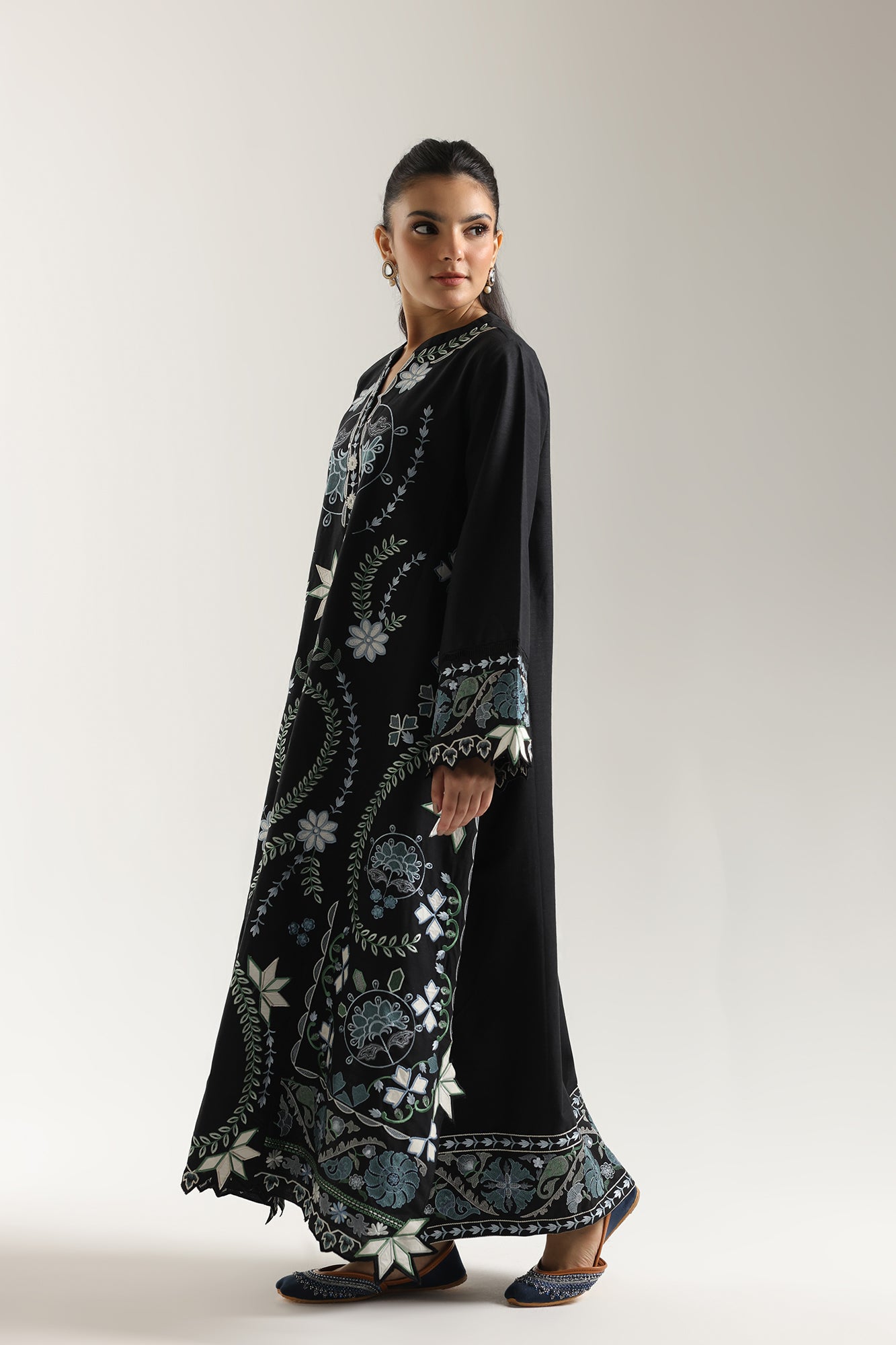 EMBROIDERED SHIRT (E3677/103/901)