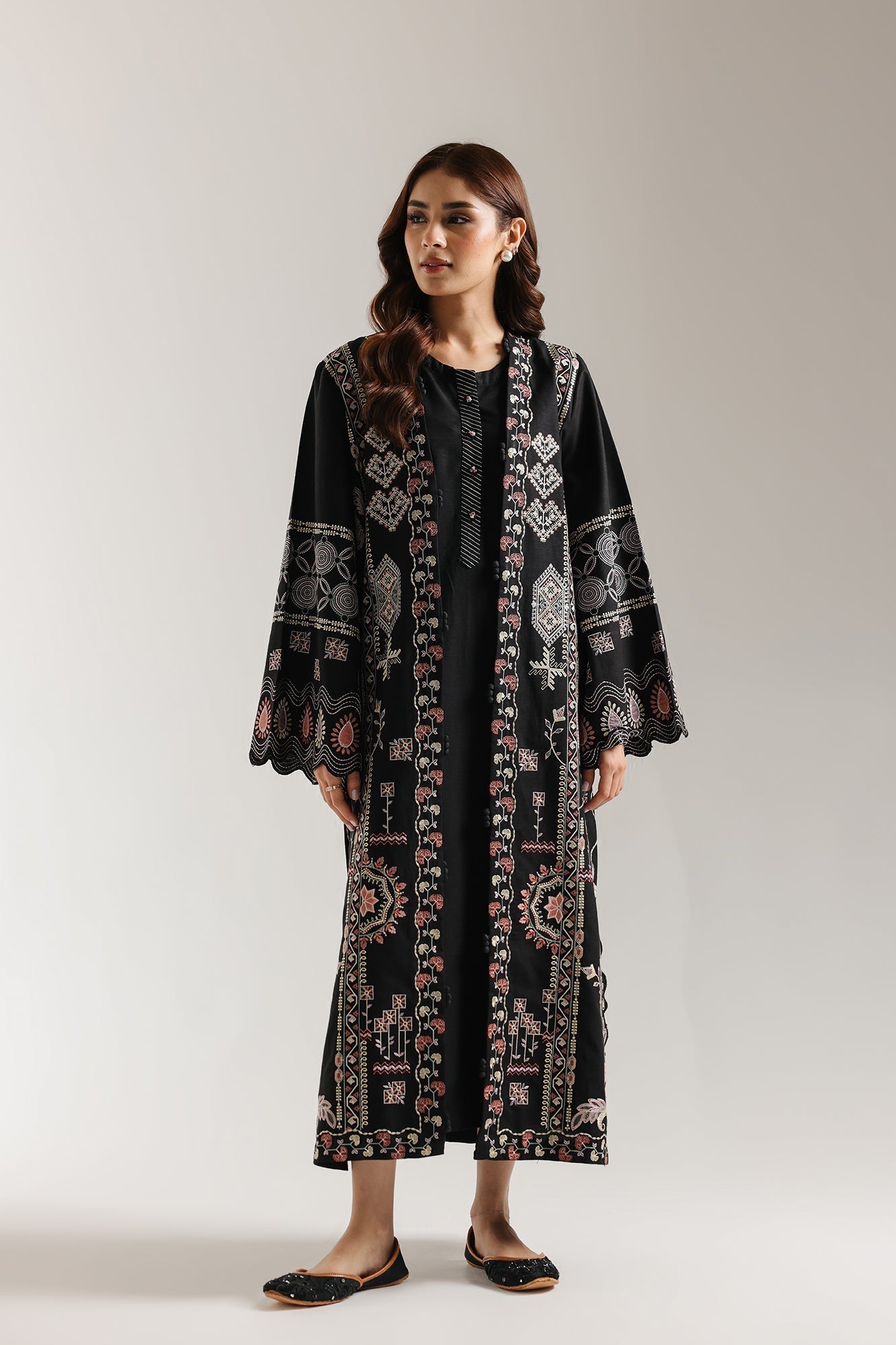 EMBROIDERED SHIRT (E3679/103/901)