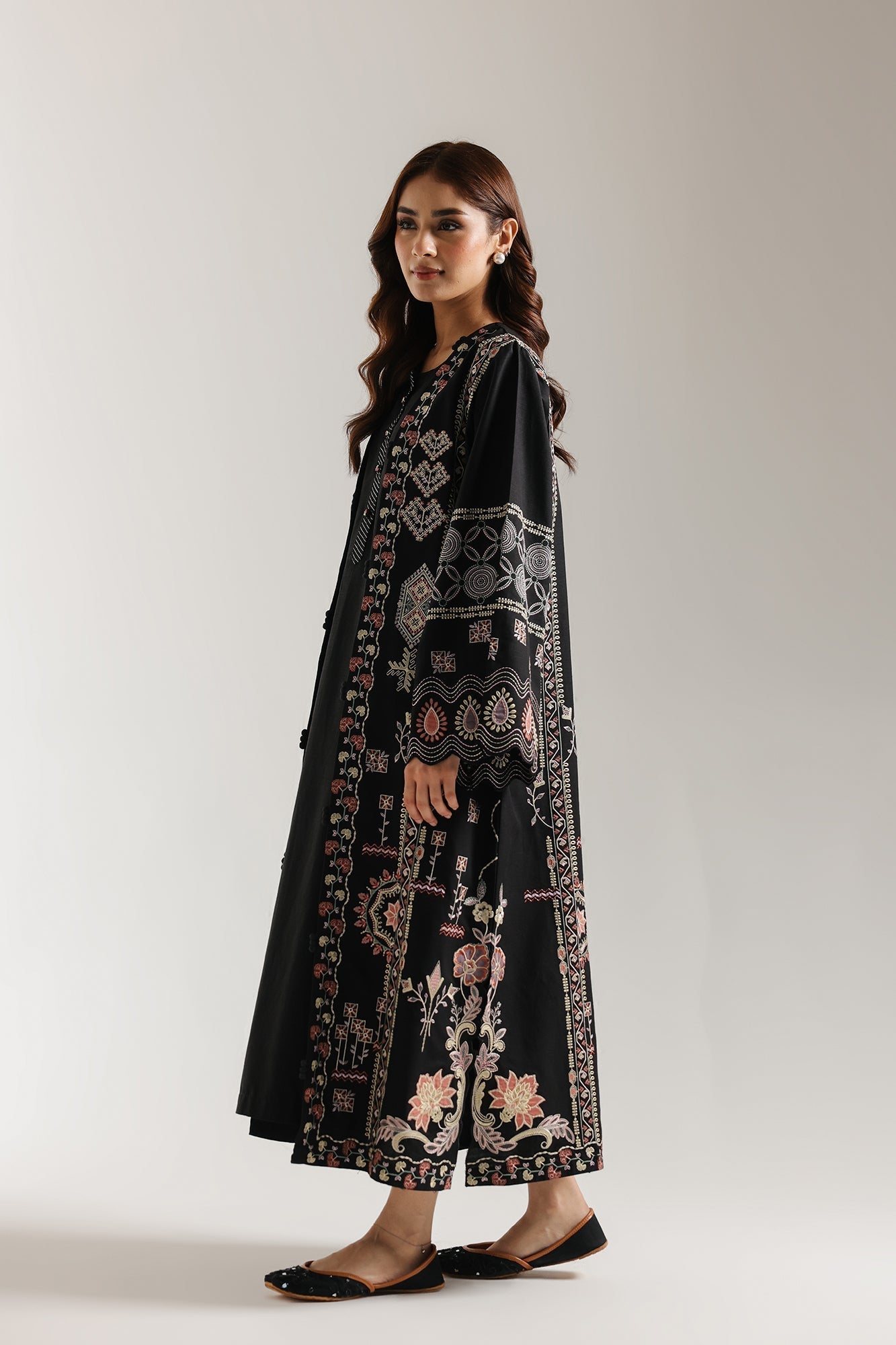 EMBROIDERED SHIRT (E3679/103/901)