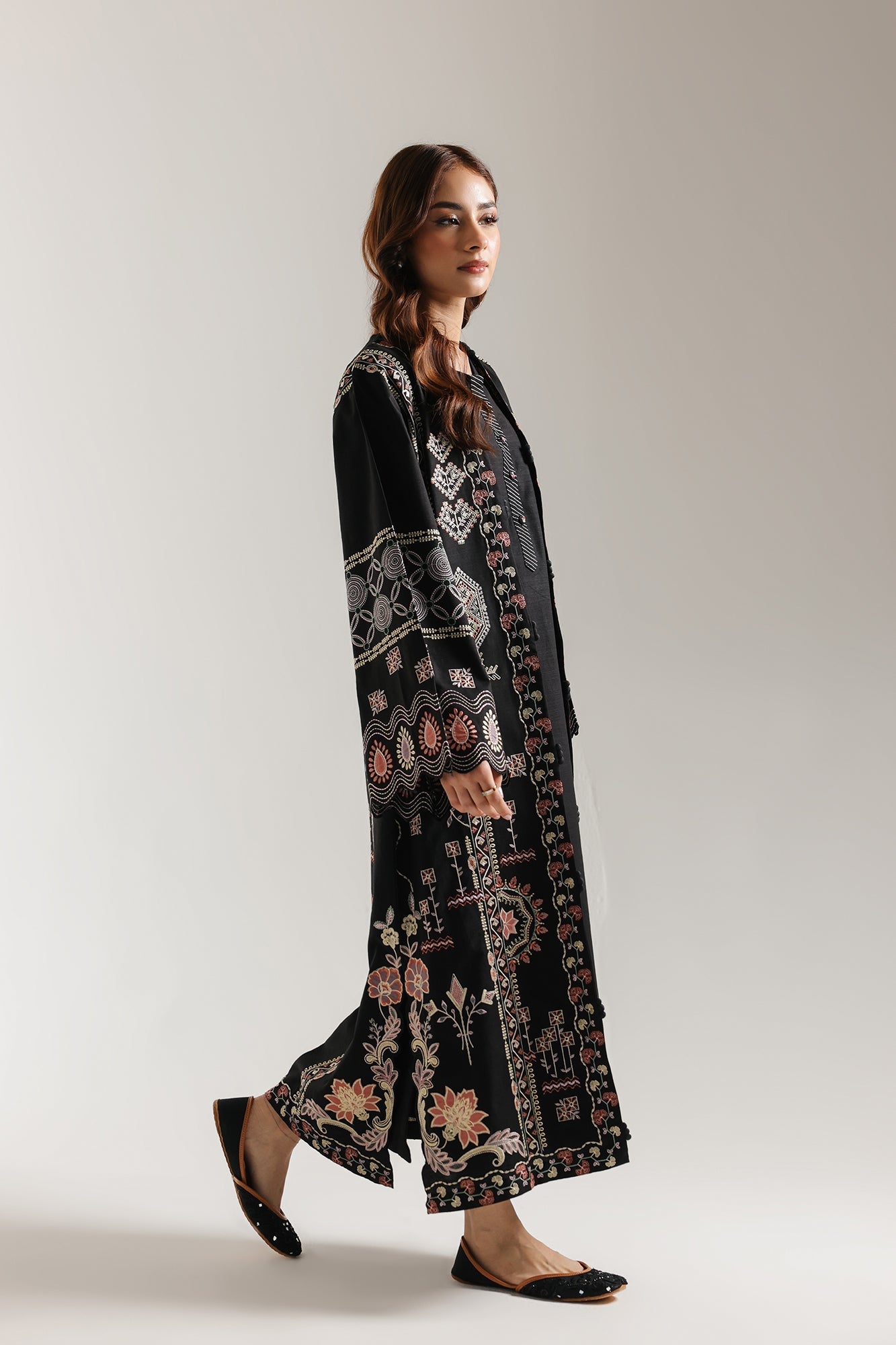 EMBROIDERED SHIRT (E3679/103/901)