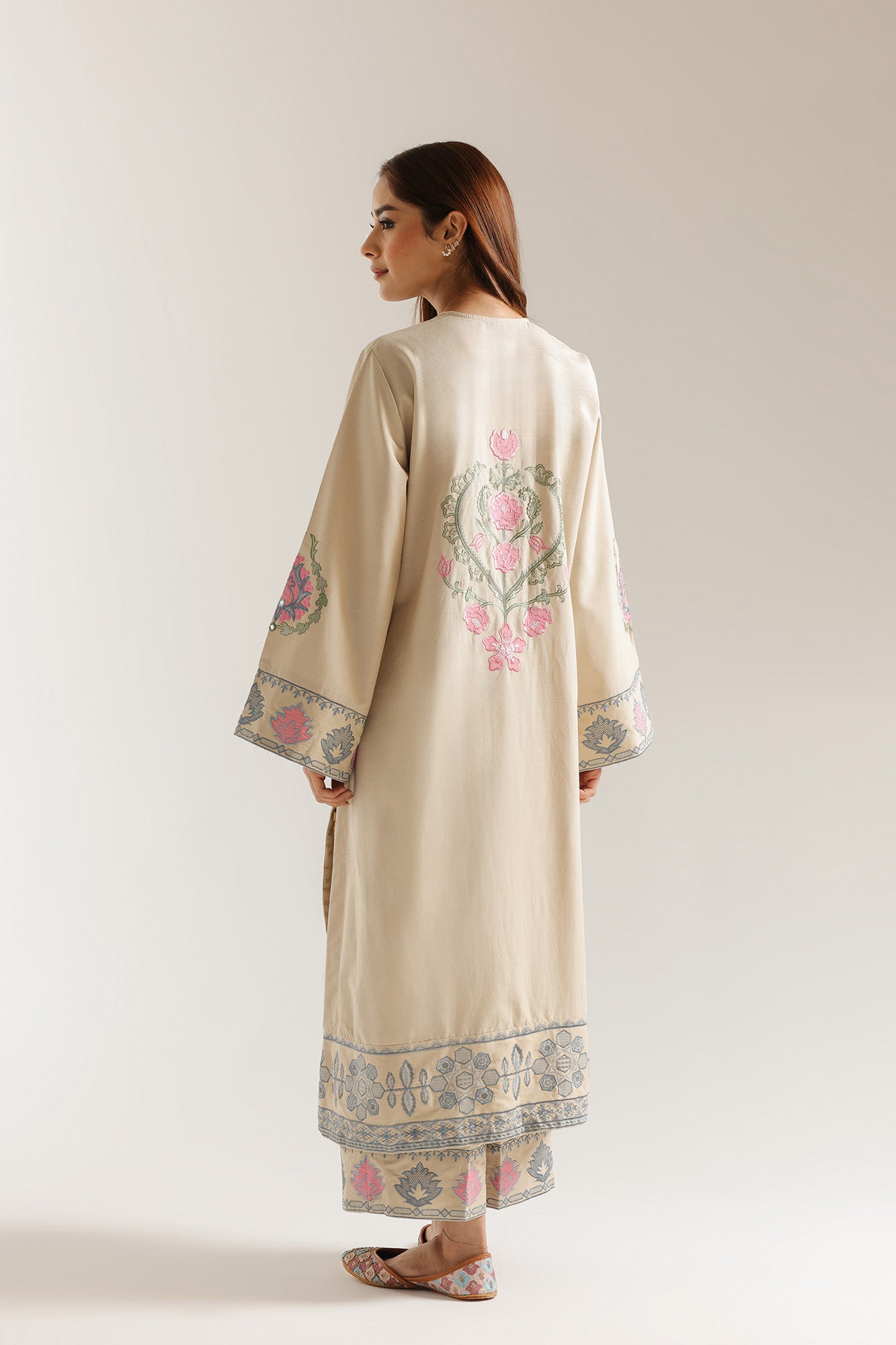 EMBROIDERED SUIT (E3681/103/115)