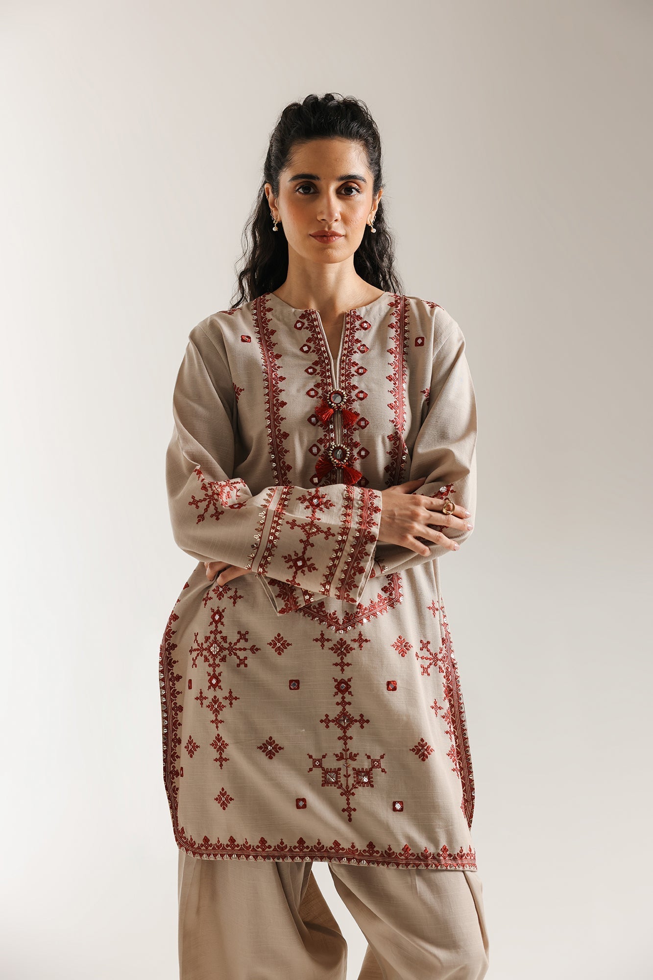 EMBROIDERED SUIT (E3723/103/006)