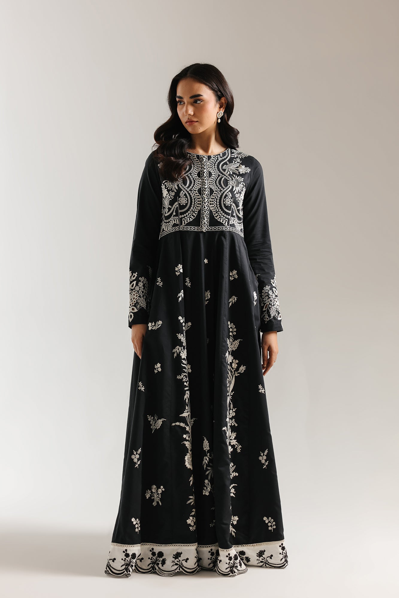EMBROIDERED DRESS (E4077/103/901)