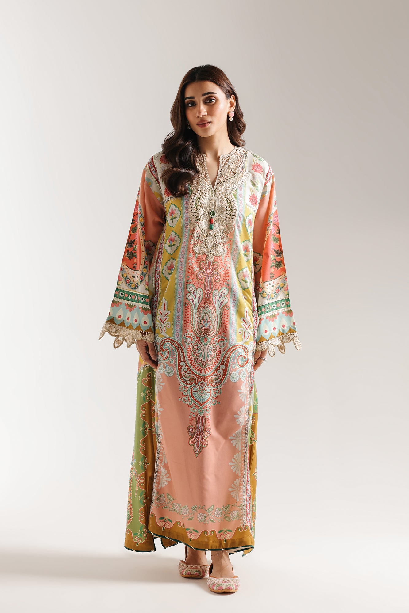 EMBROIDERED DRESS (E4115/103/325)