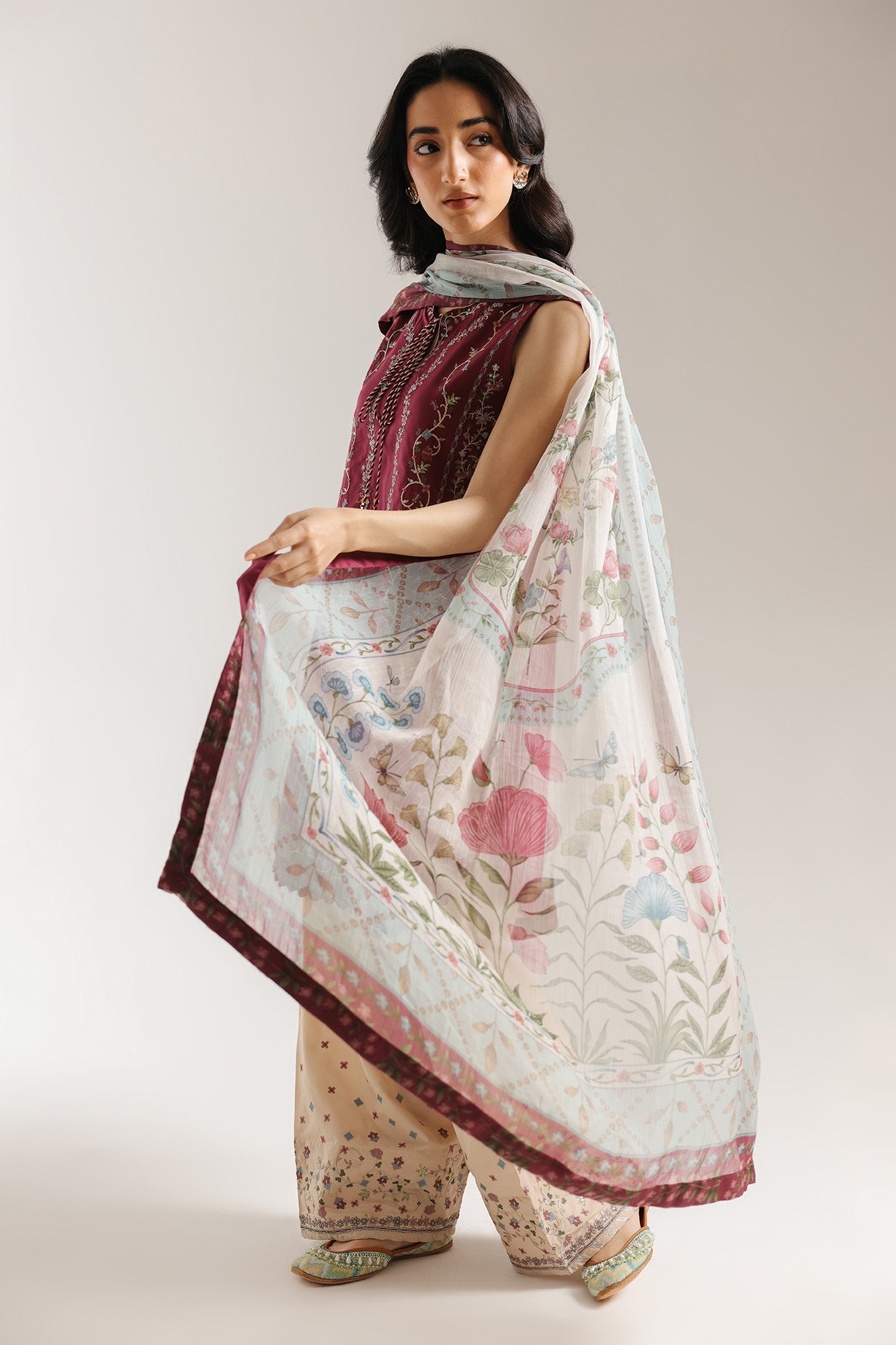 EMBROIDERED SUIT (E4154/103/414)