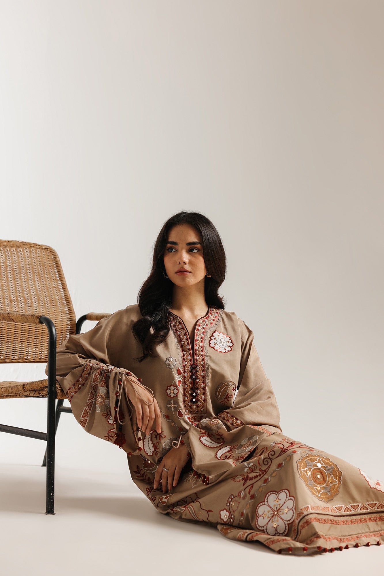 EMBROIDERED KAFTAN (E4155/103/128)