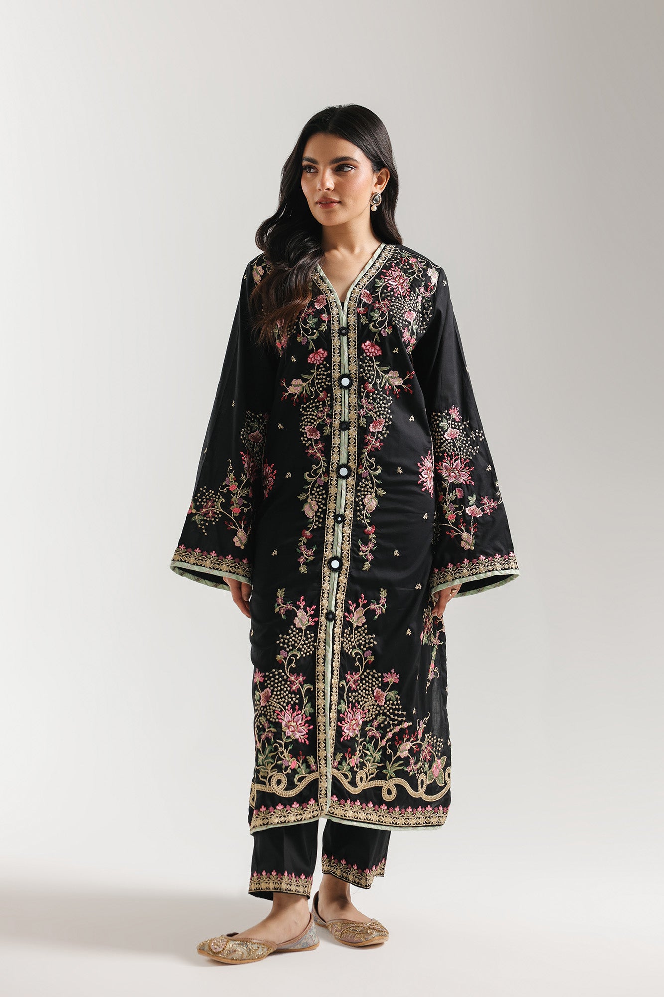 EMBROIDERED SUIT (E4198/103/902)