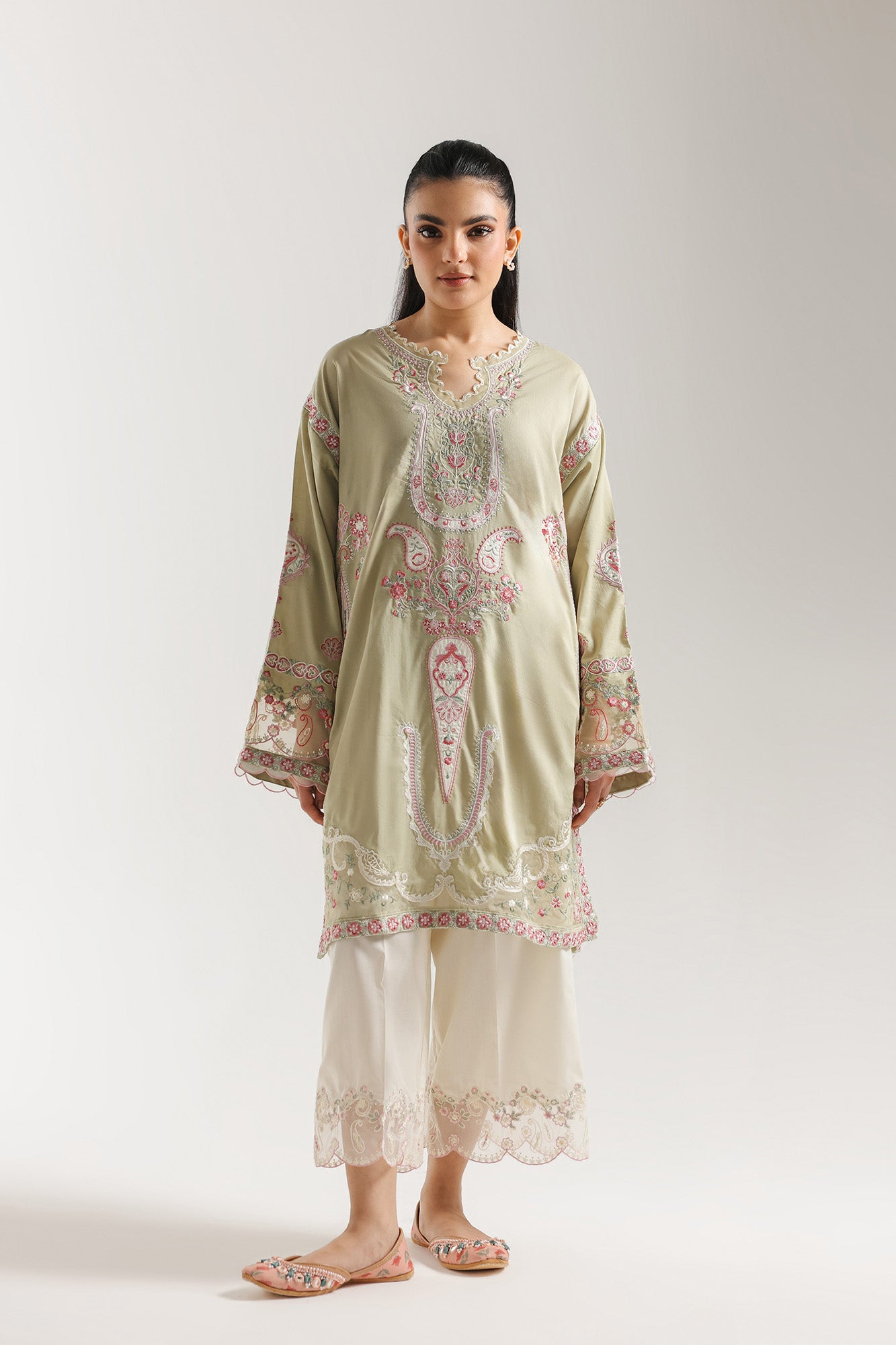 EMBROIDERED SUIT (E4210/103/127)