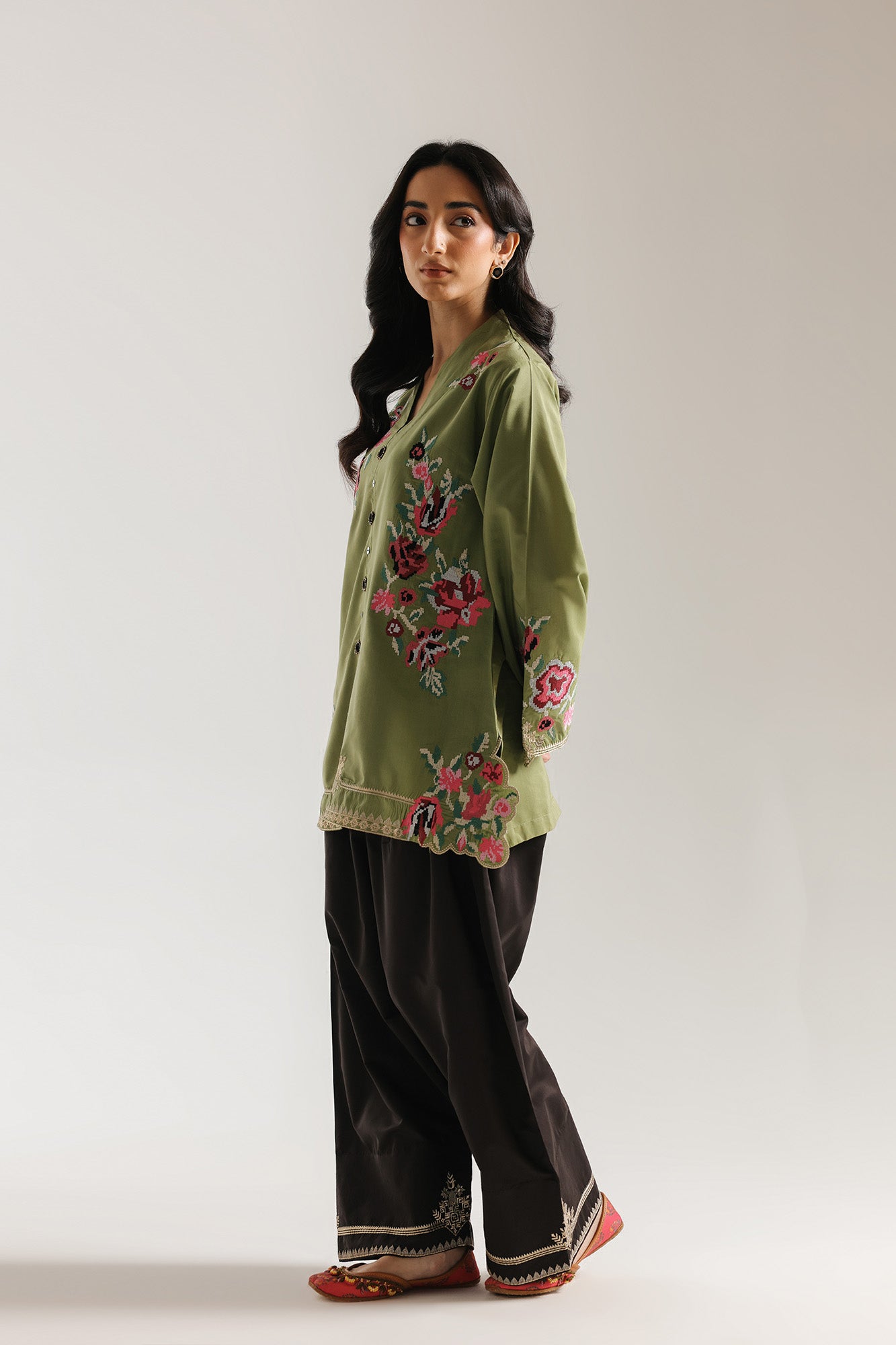 EMBROIDERED SUIT (E4230/103/120)