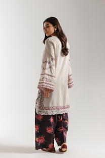 EMBROIDERED SUIT (E4246/103/817)