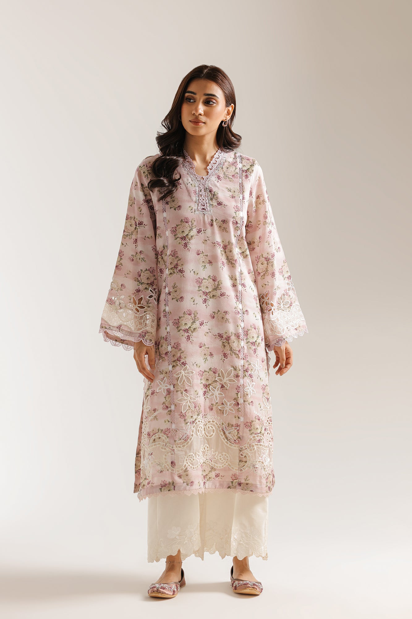 EMBROIDERED SUIT (E4344/103/513)