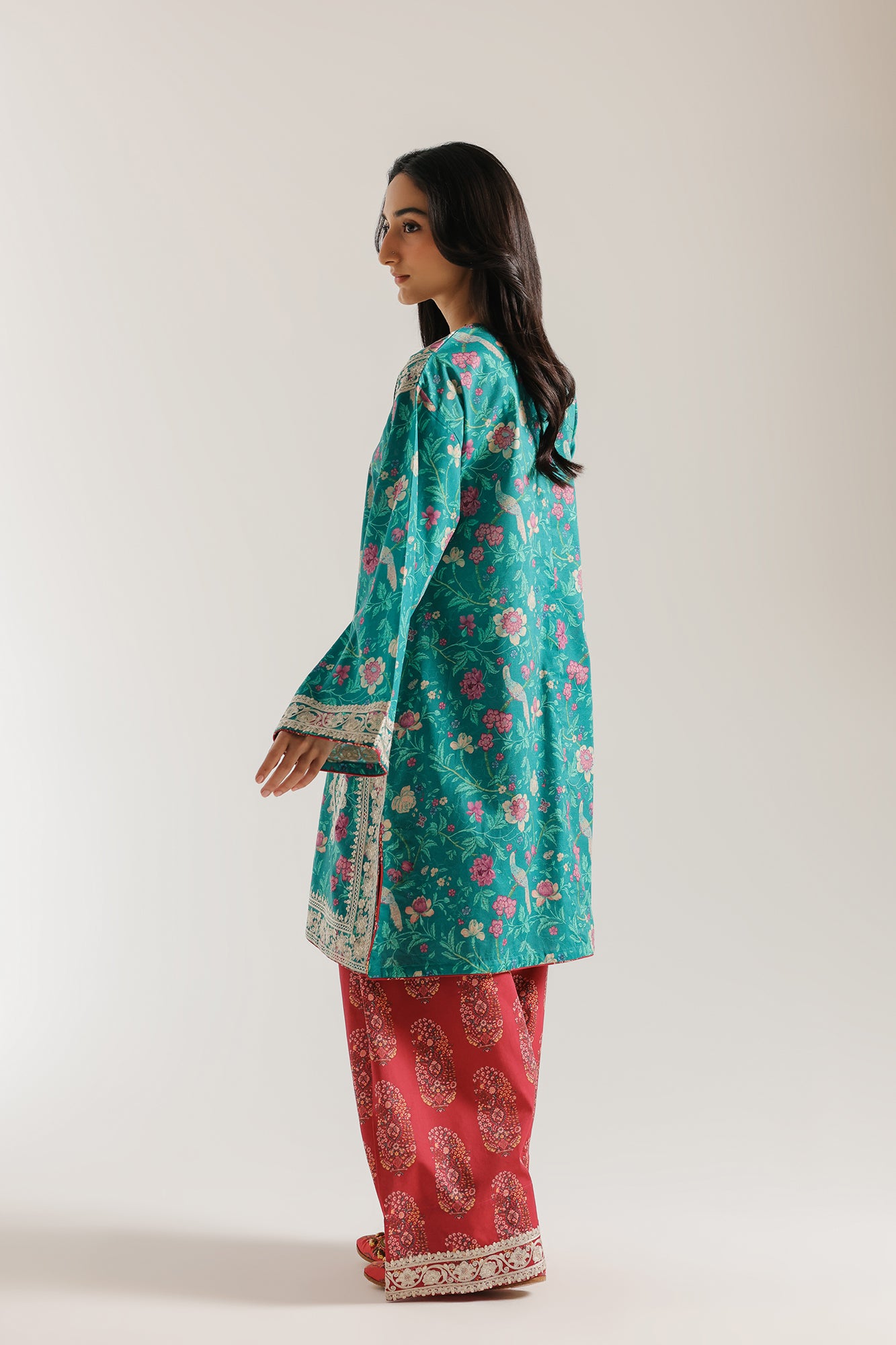 EMBROIDERED SUIT (E4377/103/714)