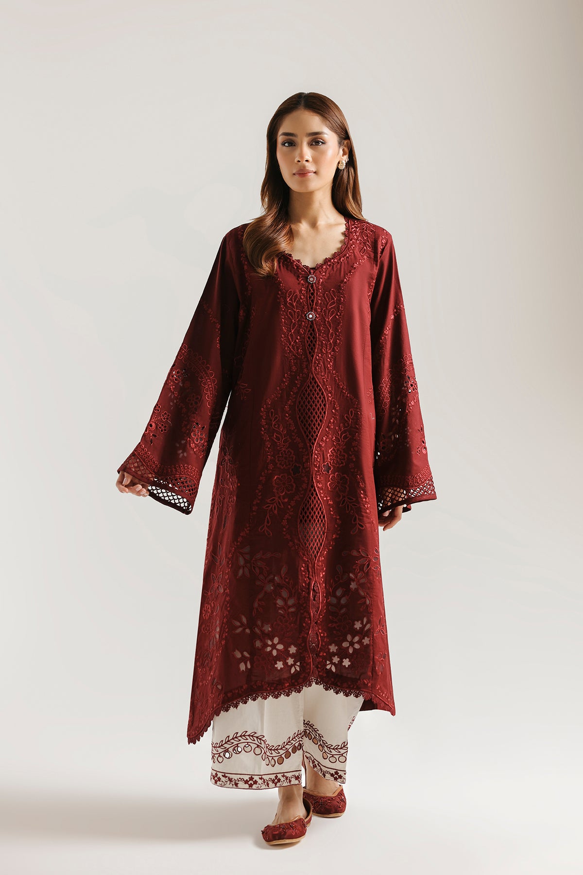 EMBROIDERED SUIT (E4382/103/402)