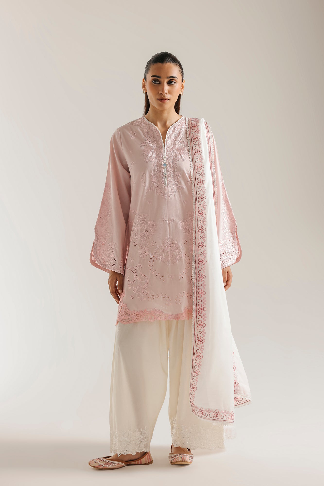 EMBROIDERED SUIT (E4431/103/425)
