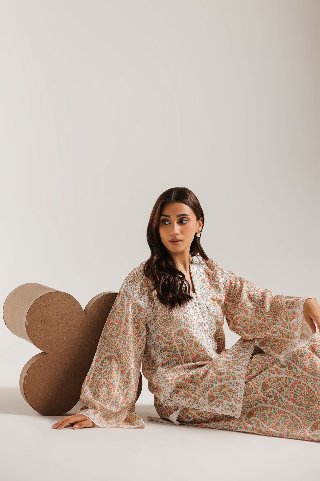 EMBROIDERED SUIT (E4513/103/006)
