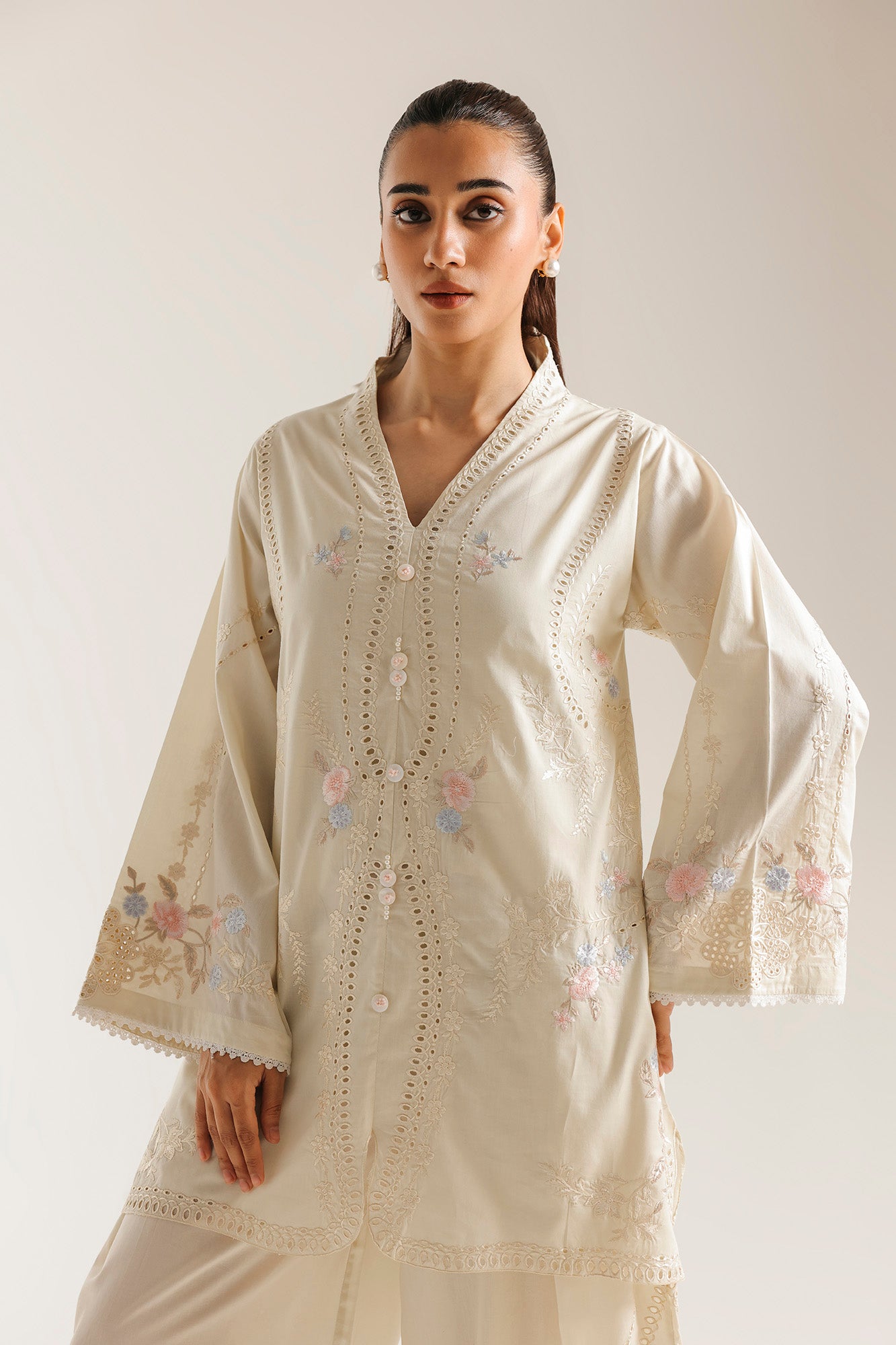EMBROIDERED SUIT (E4551/103/006)