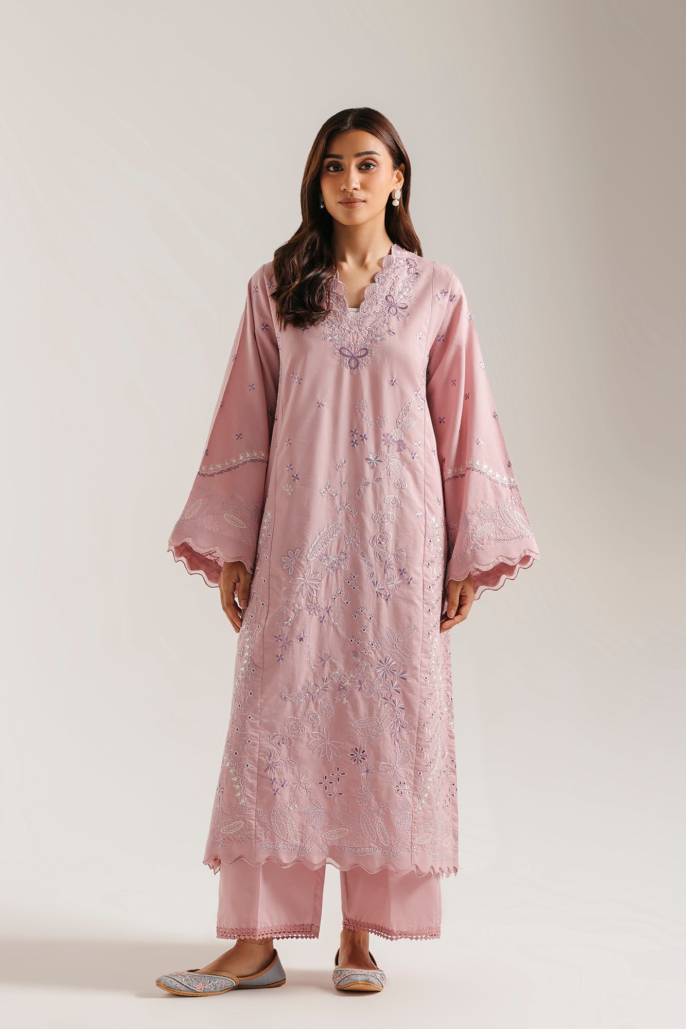 EMBROIDERED SUIT (E4627/103/513)
