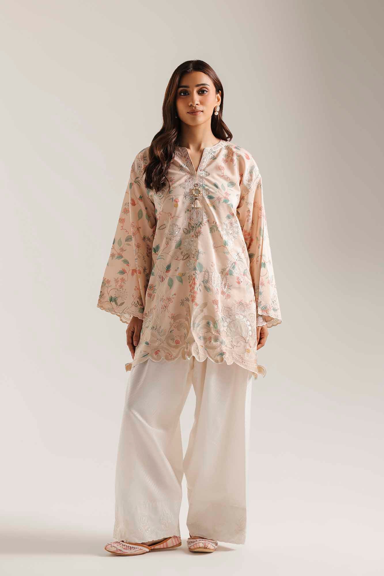 EMBROIDERED SUIT (E4634/103/810)