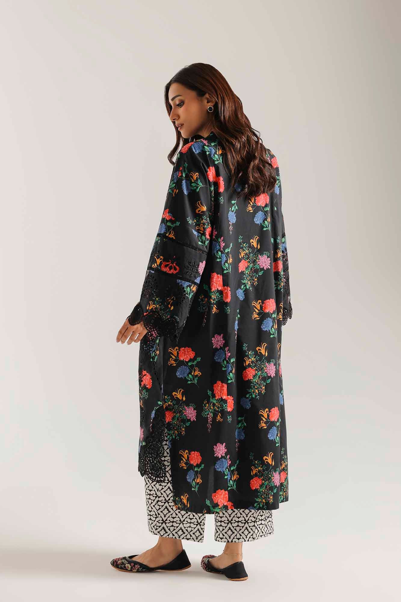 EMBROIDERED SUIT (E4714/103/901)