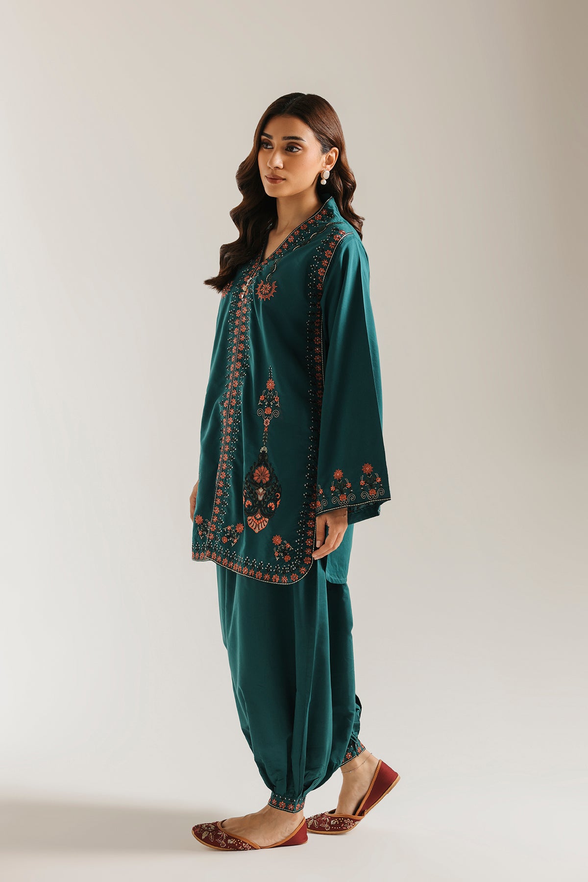 EMBROIDERED SUIT (E4747-103-706)