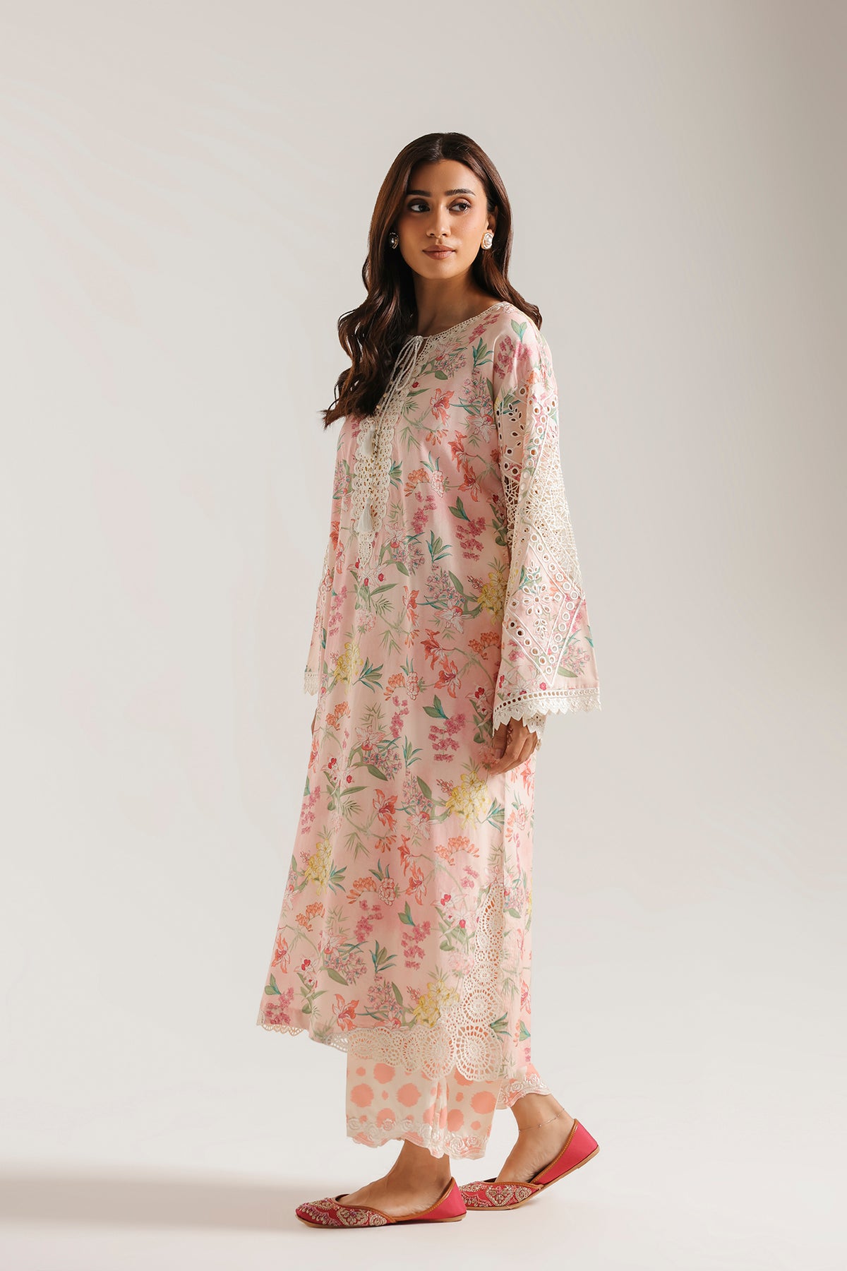 EMBROIDERED SUIT (E4762/103/315)