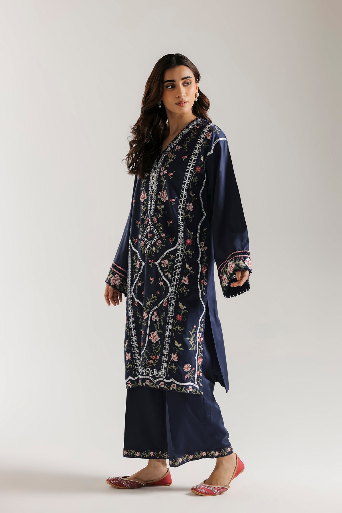 EMBROIDERED SUIT (E4774-103-619)