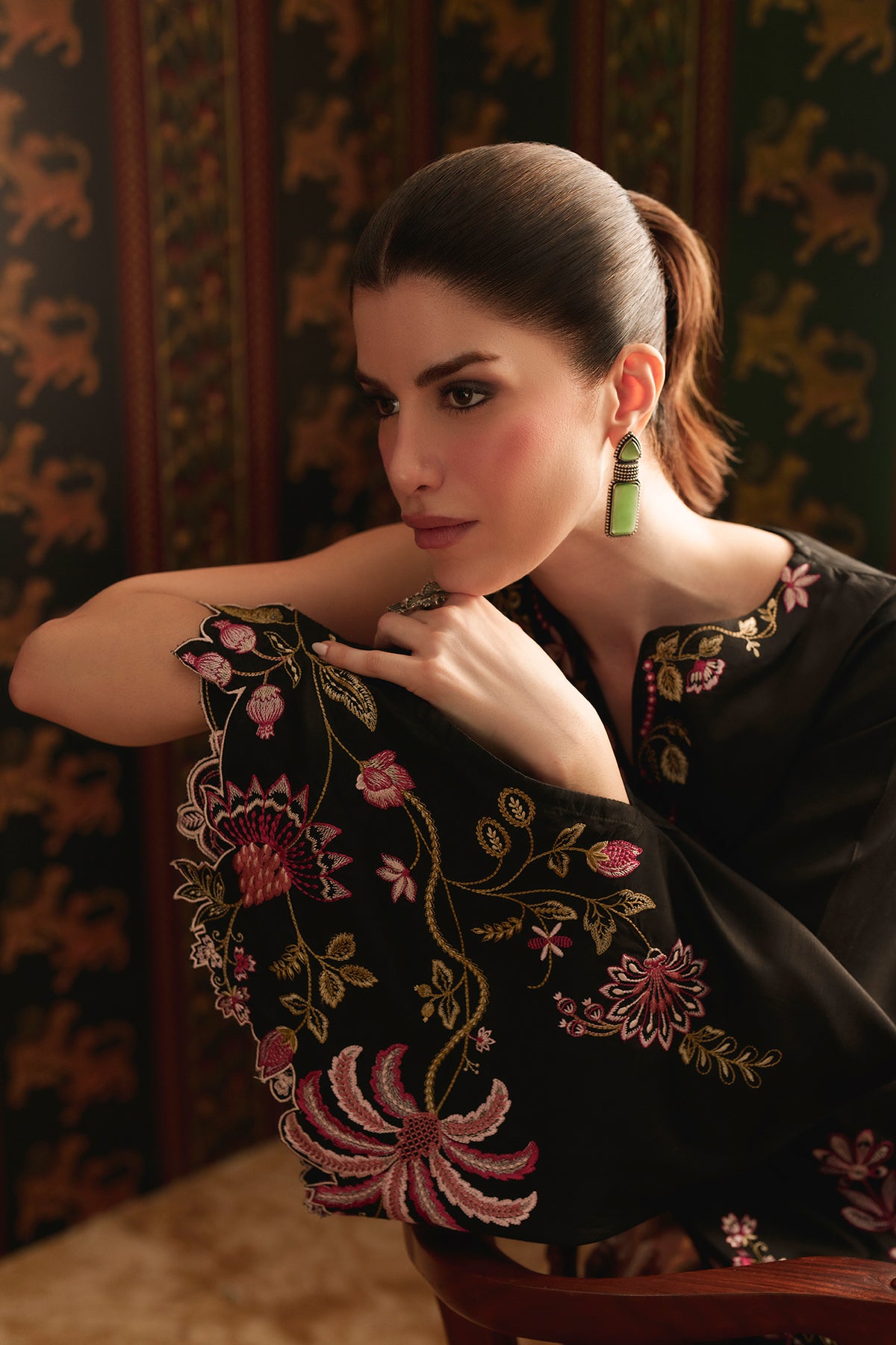 EMBROIDERED SUIT (E4832-103-901)