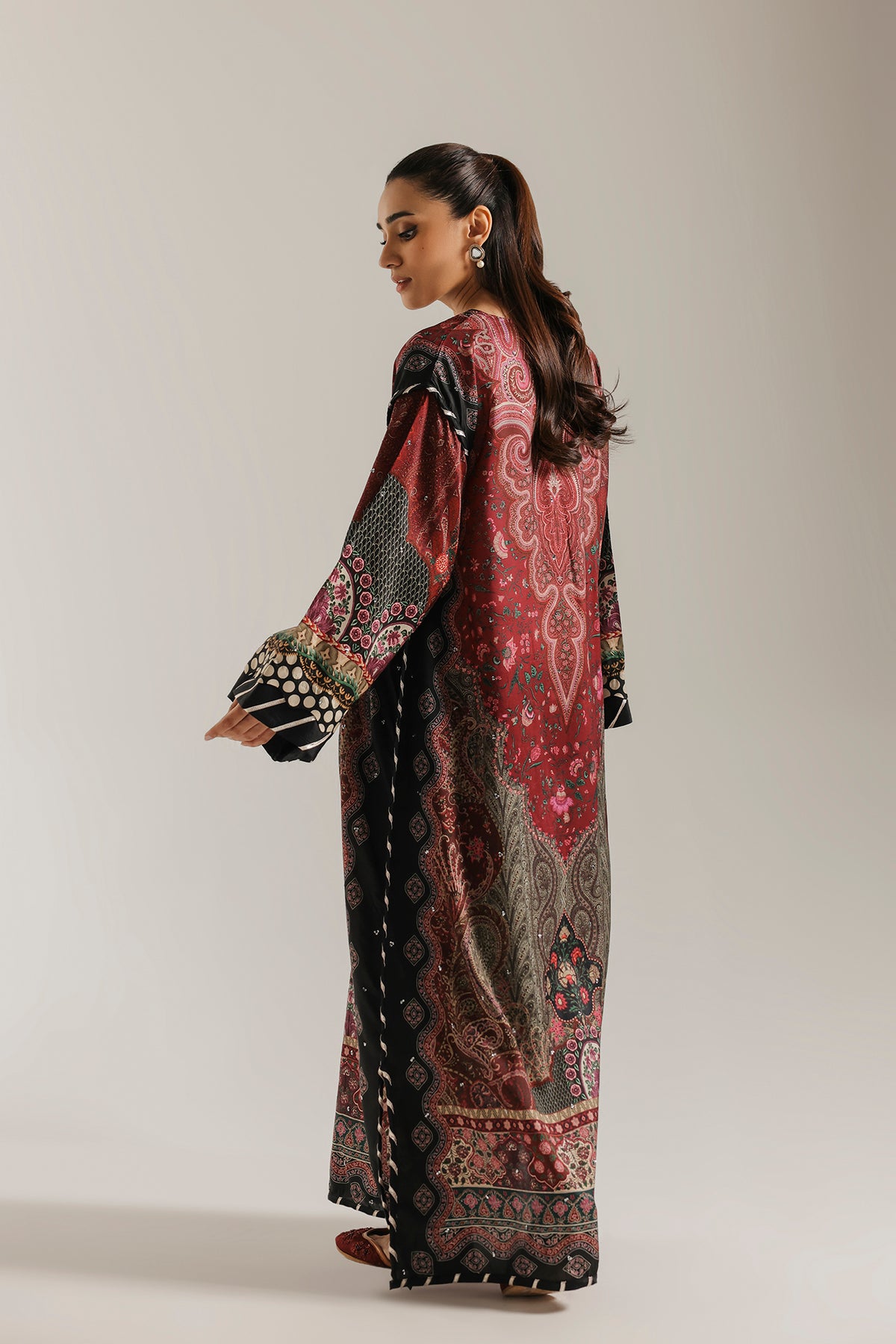 EMBROIDERED KAFTAN (E4852-103-402)