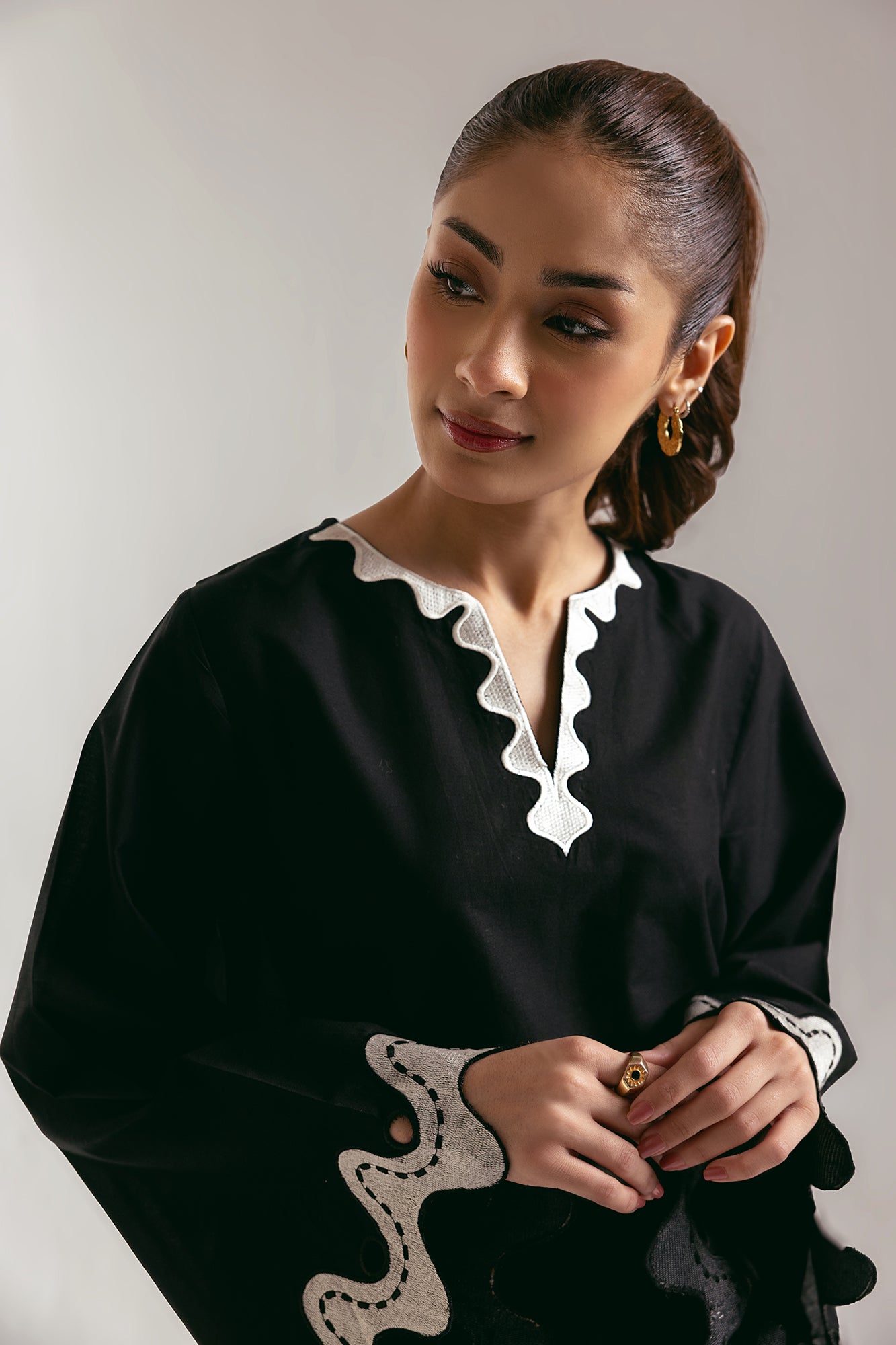 EMBROIDERED SHIRT (E102/902/5881)