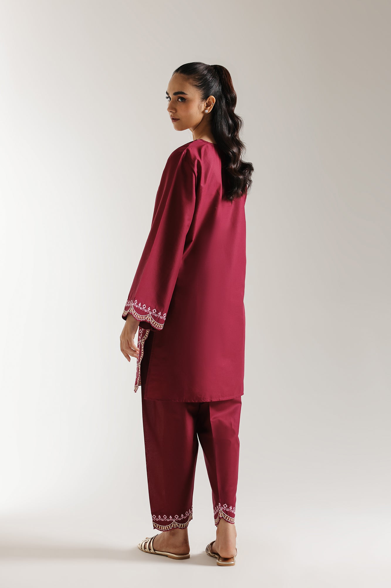 EMBROIDERED SUIT (E102/516/6102)