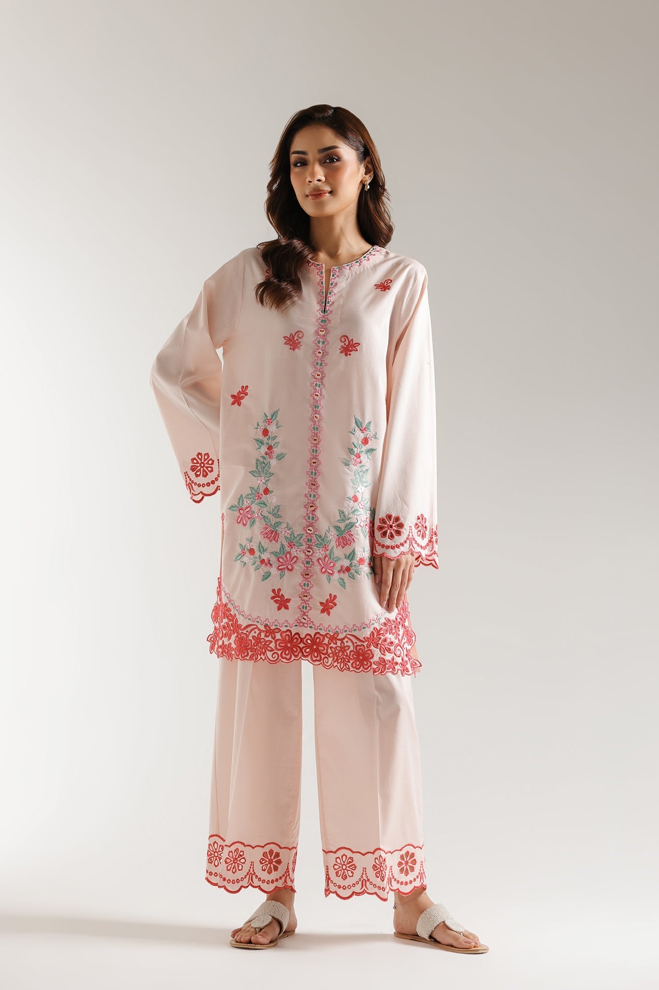 EMBROIDERED SUIT (E6109/102/329)