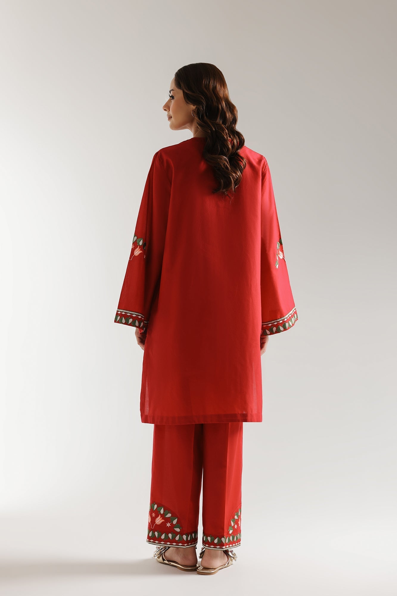 EMBROIDERED SUIT (E102/416/6150)