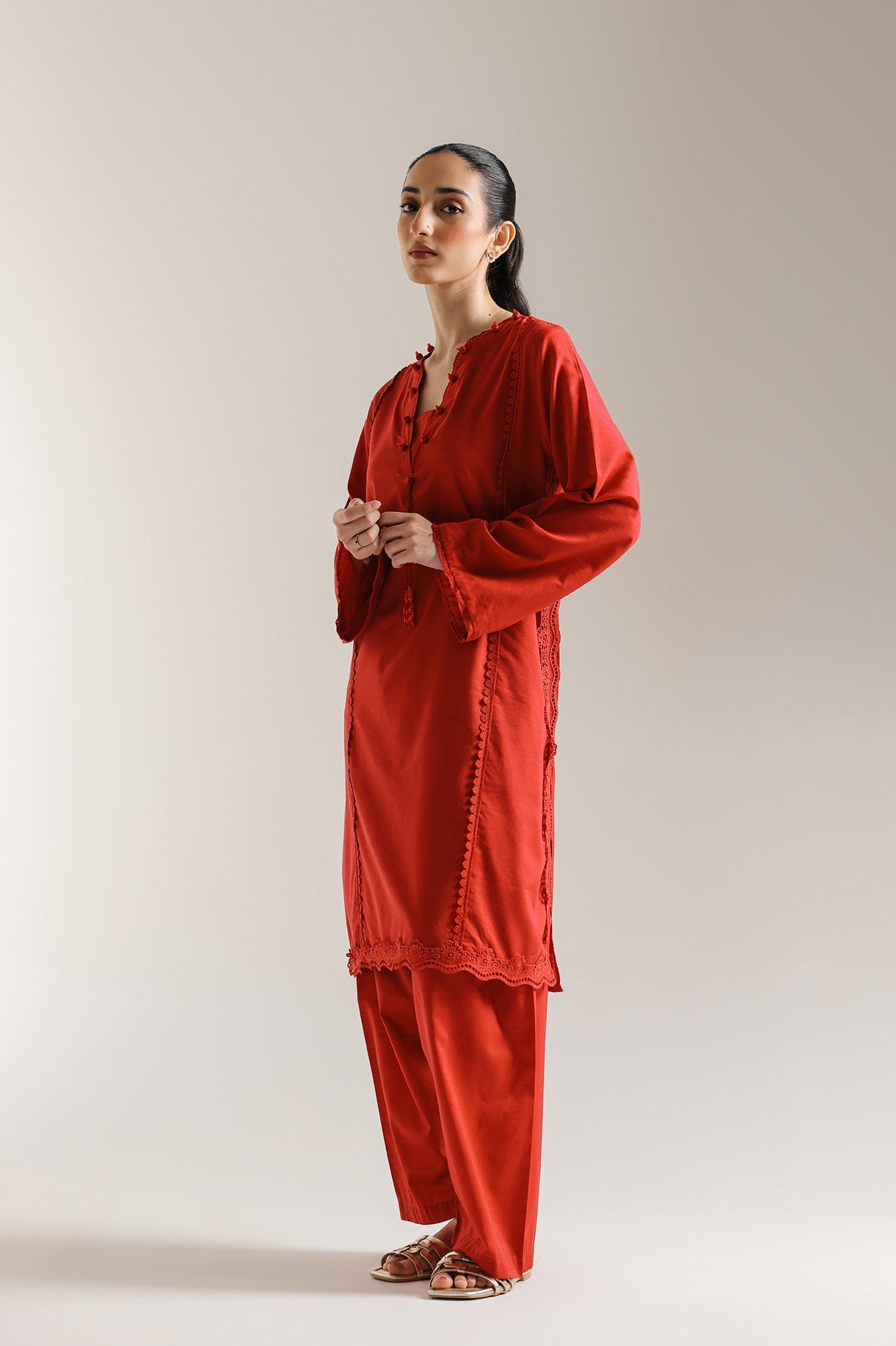 EMBROIDERED SUIT (E6176/102/415)